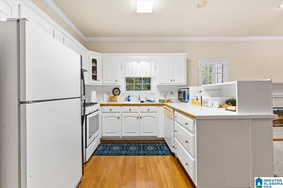 4024 CHRISTOPHER DRIVE