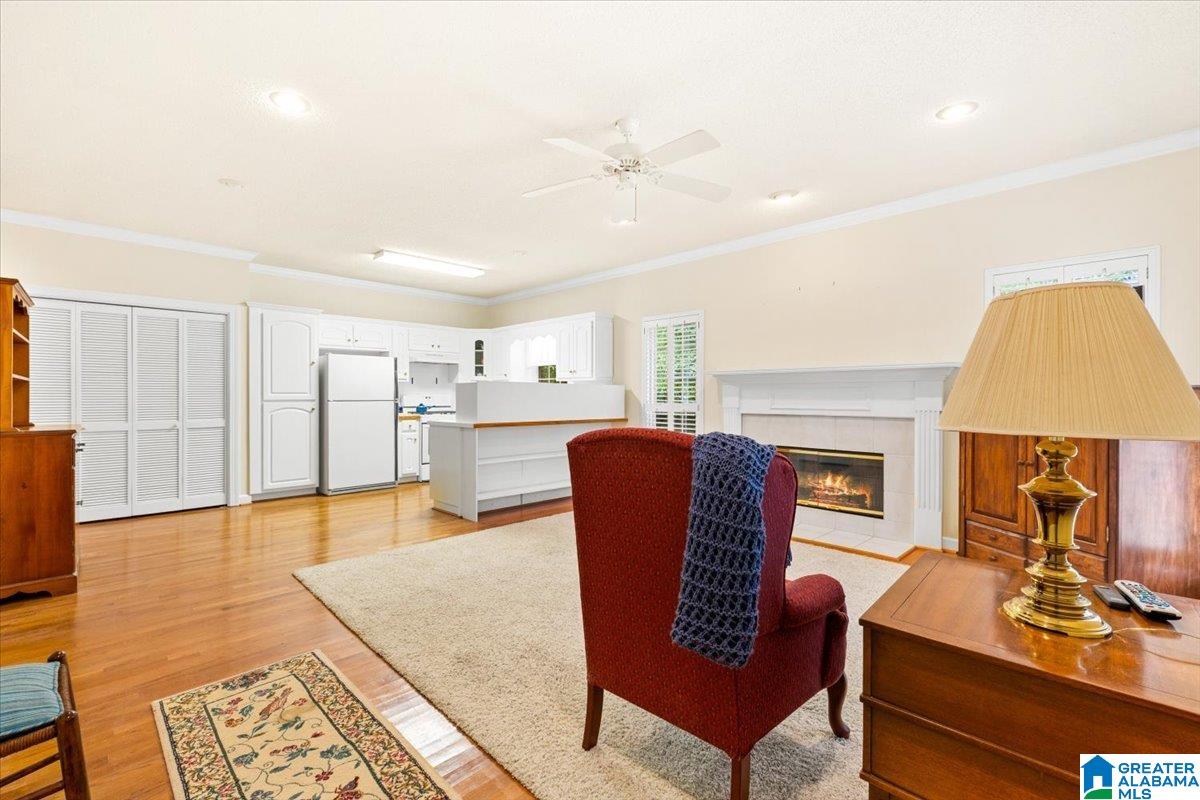 4024 CHRISTOPHER DRIVE
