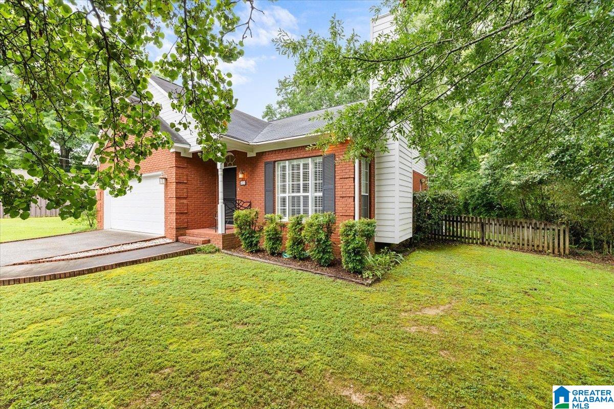 4024 CHRISTOPHER DRIVE