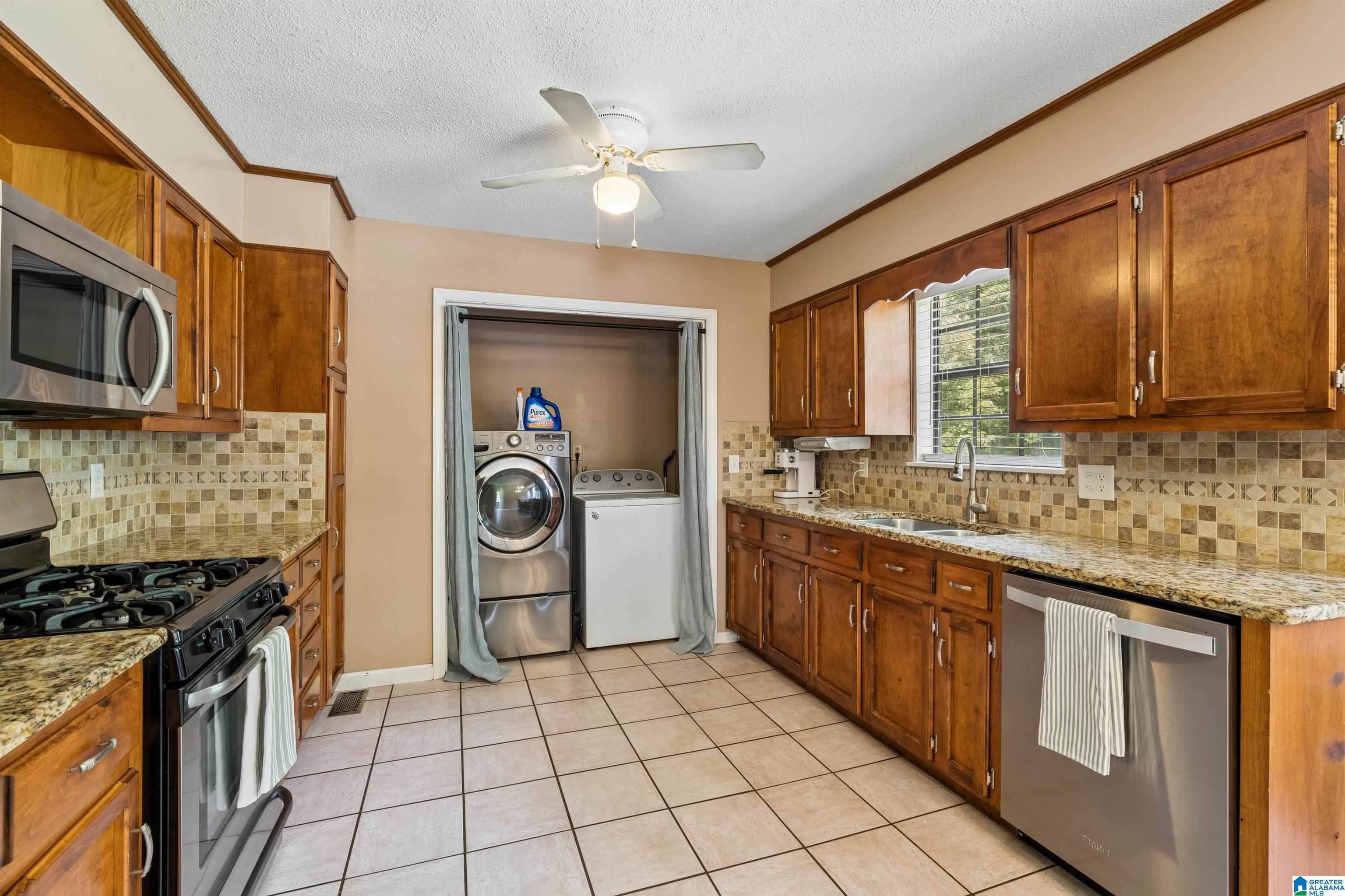 609 CHEROKEE CIRCLE