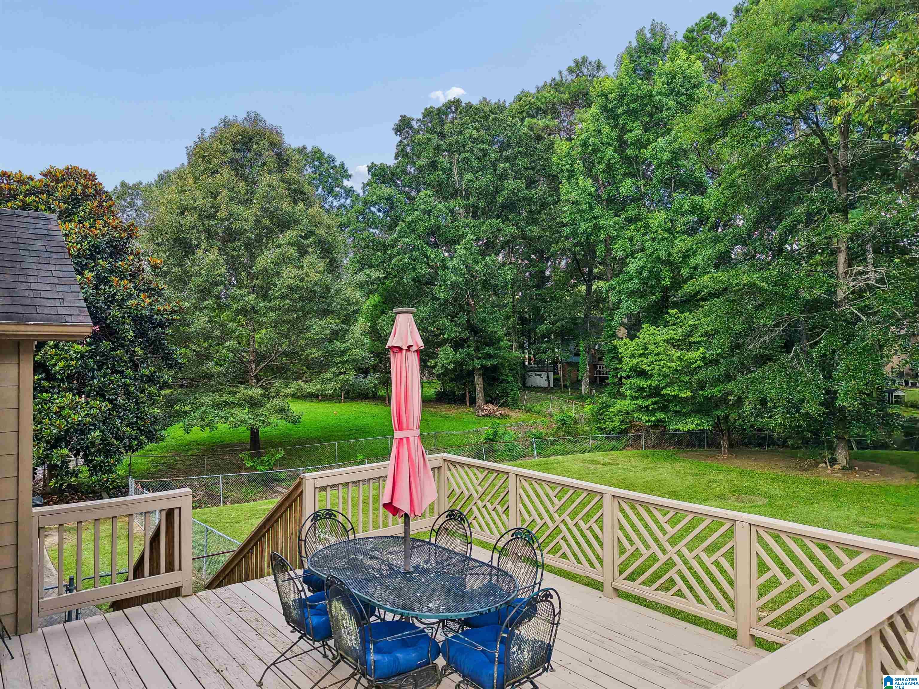 609 CHEROKEE CIRCLE