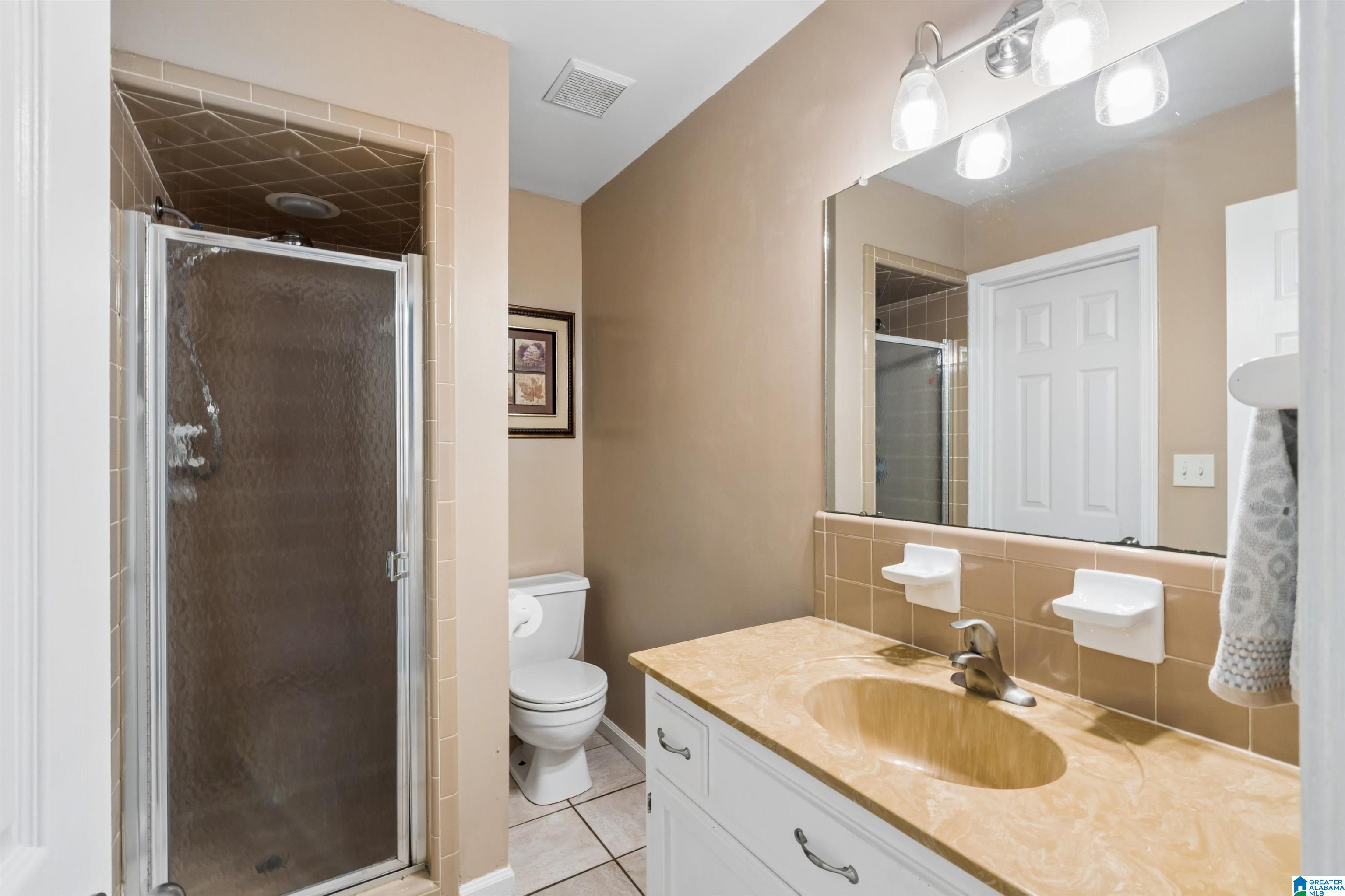 609 CHEROKEE CIRCLE