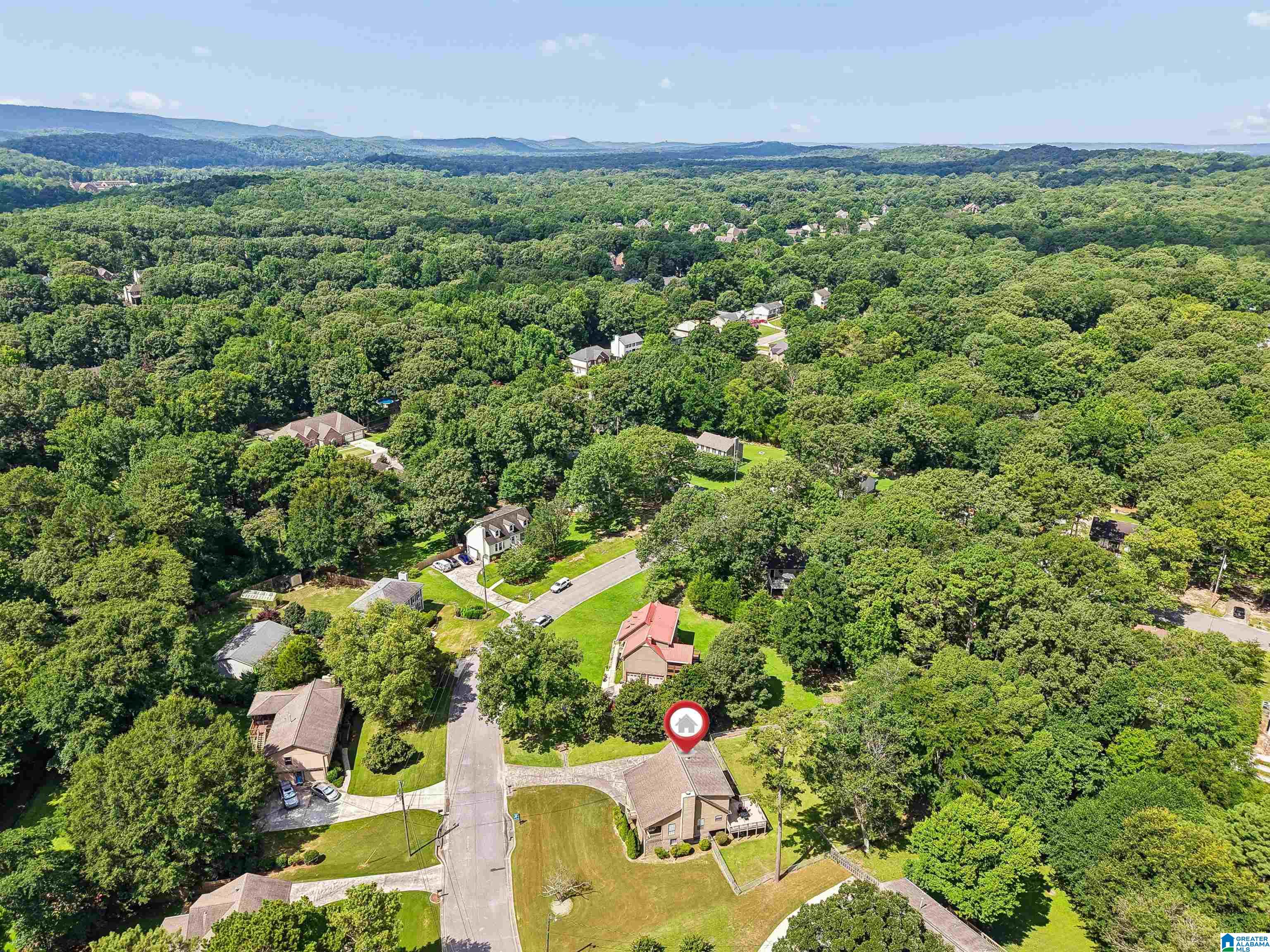 609 CHEROKEE CIRCLE