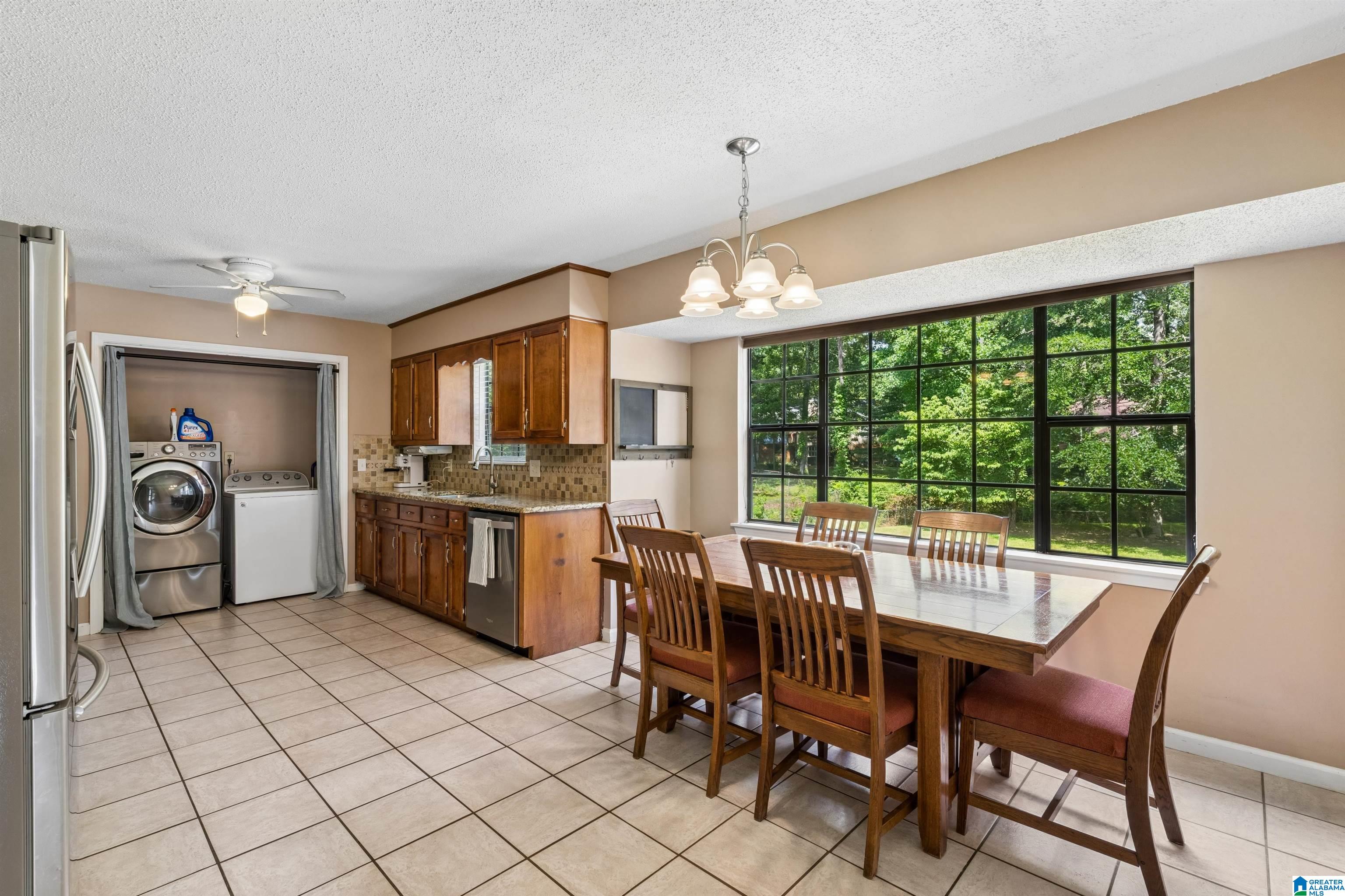 609 CHEROKEE CIRCLE