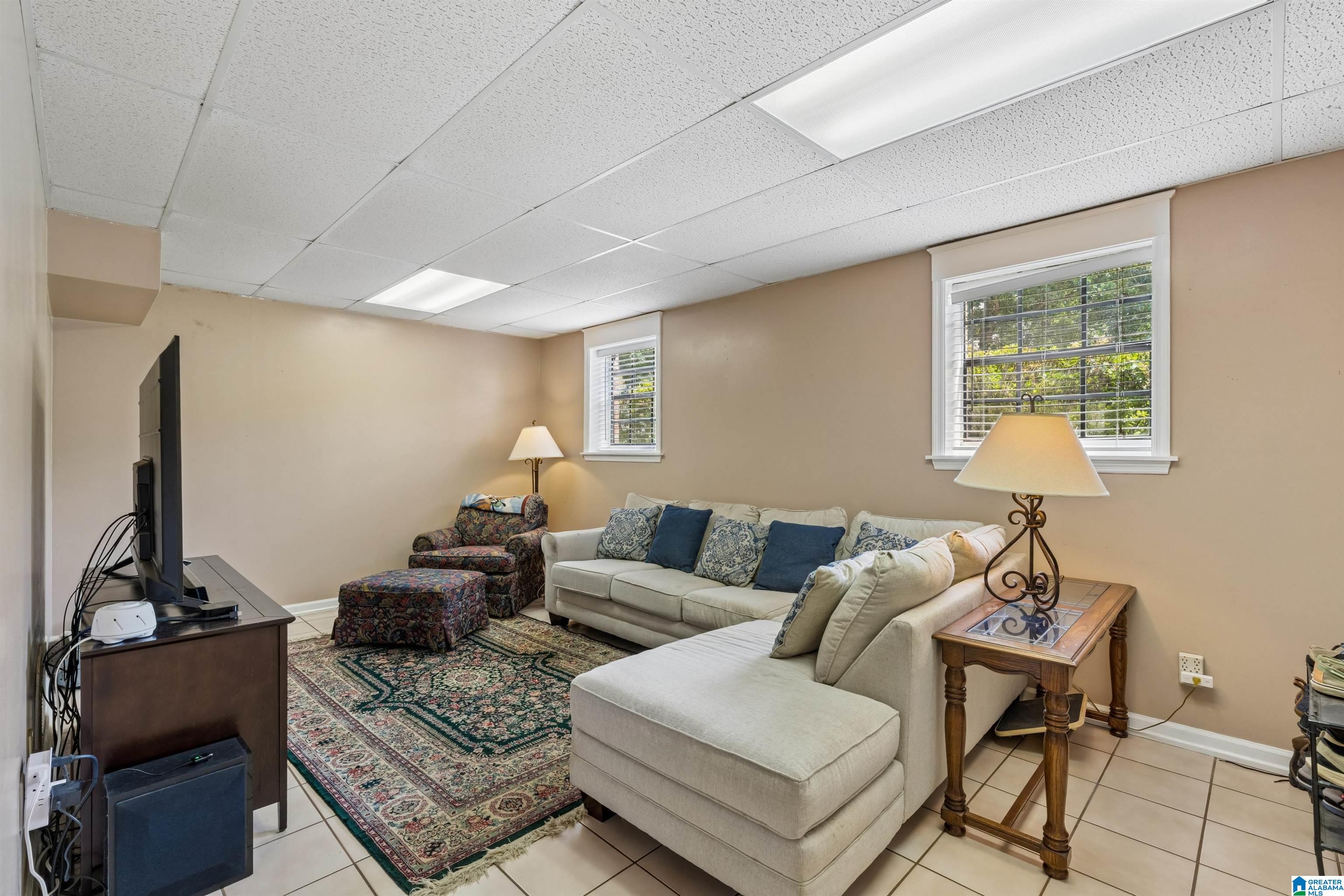 609 CHEROKEE CIRCLE