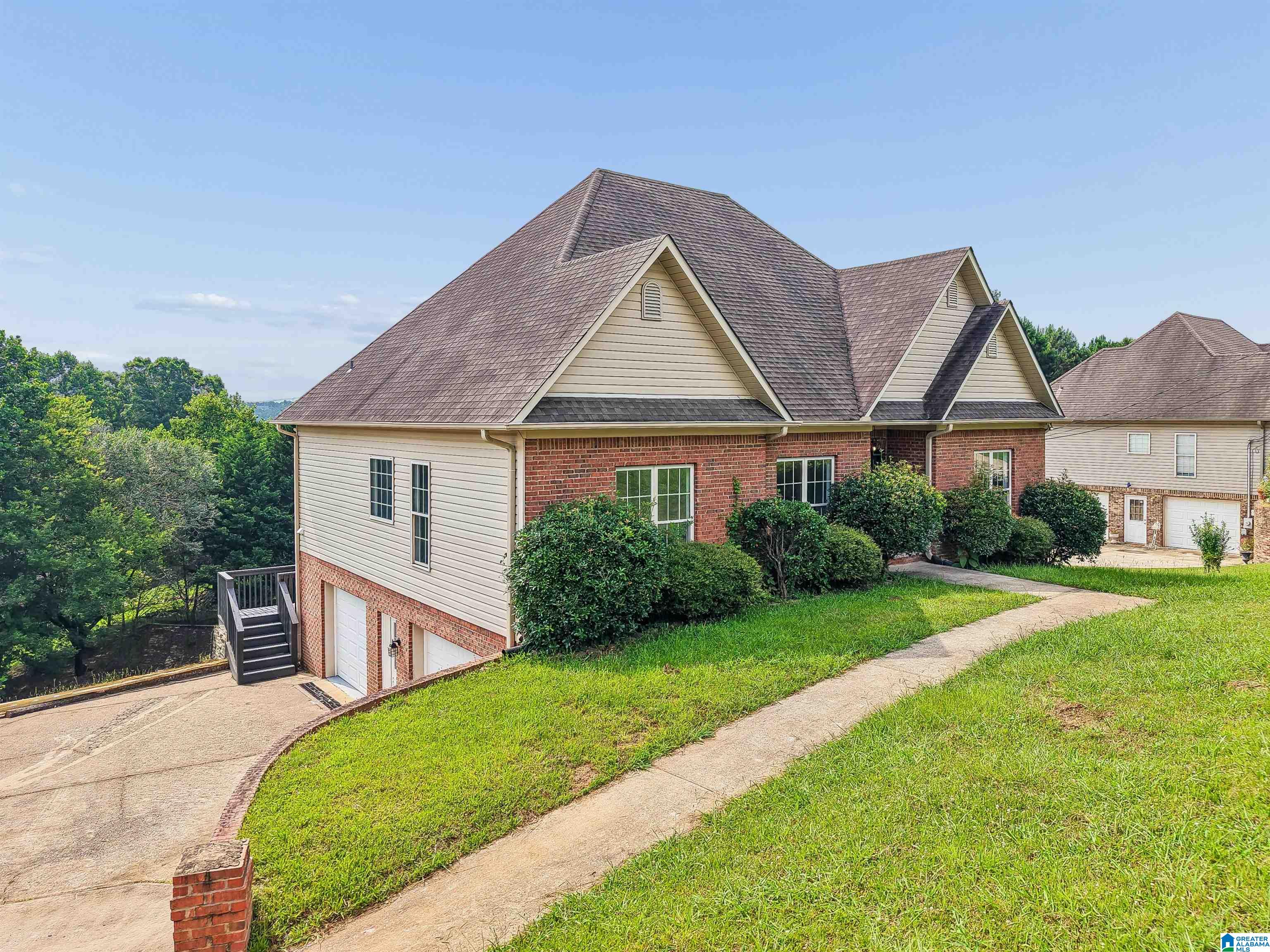 509 WOODLAND RIDGE ROAD