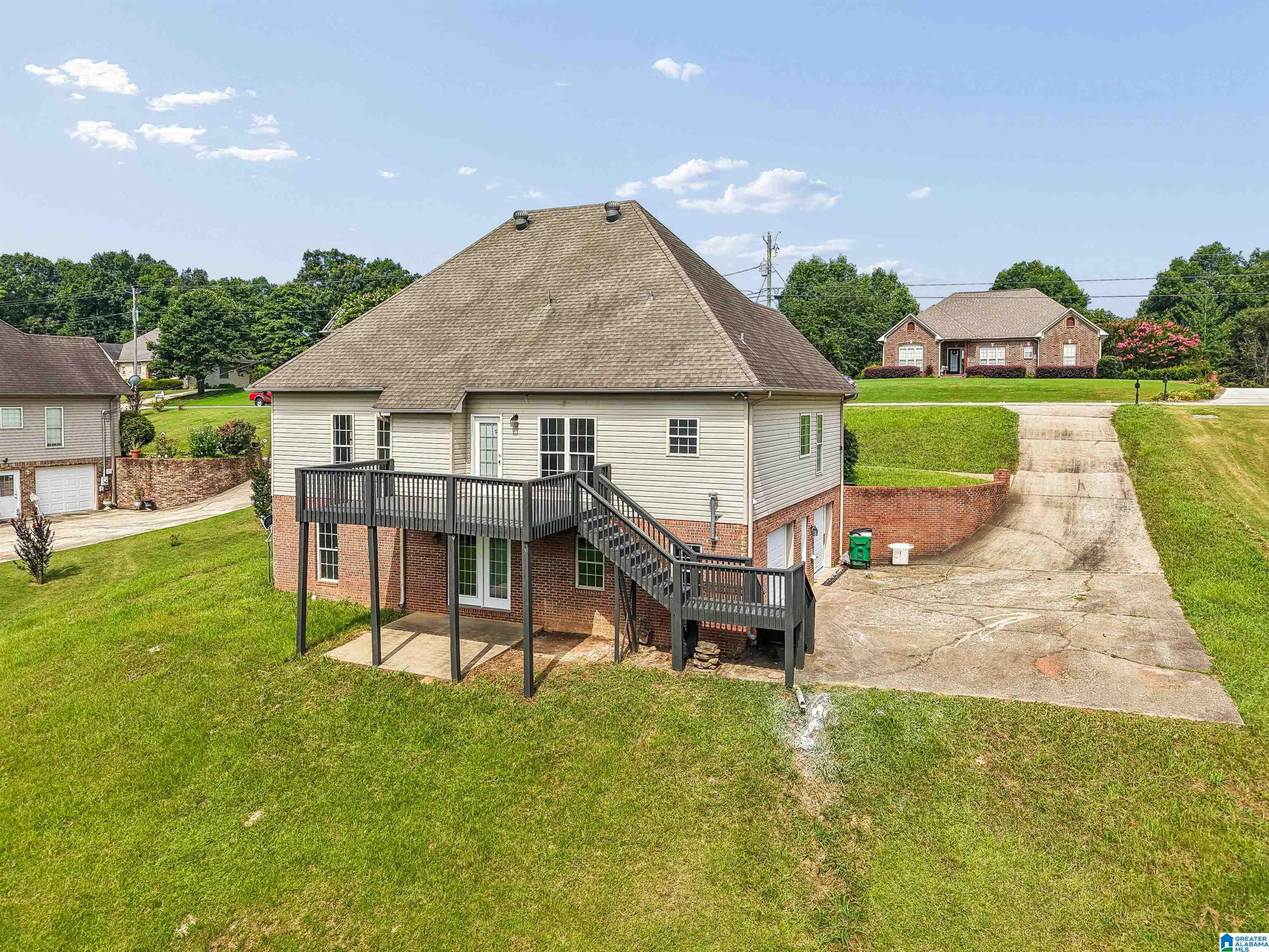 509 WOODLAND RIDGE ROAD