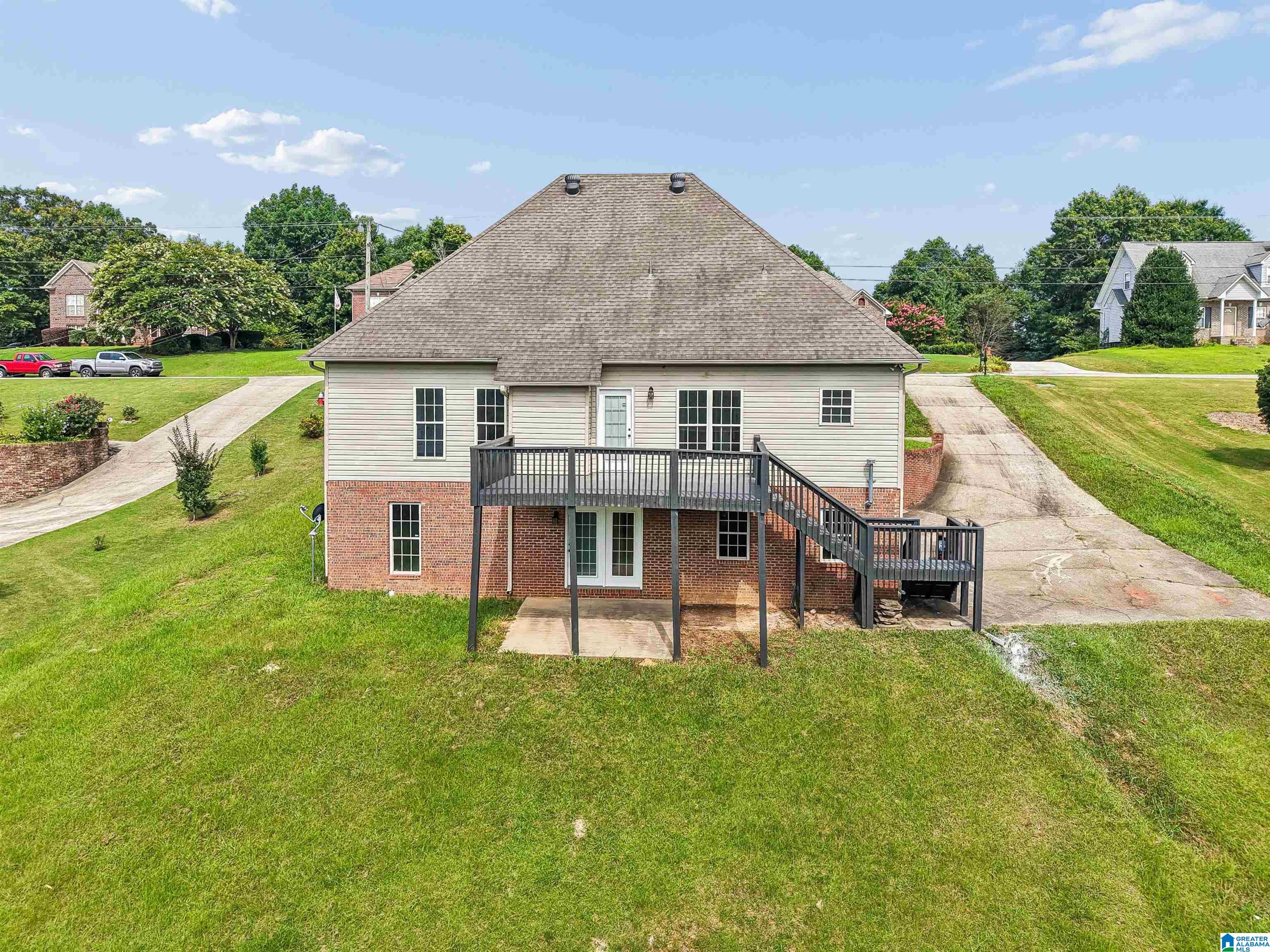 509 WOODLAND RIDGE ROAD