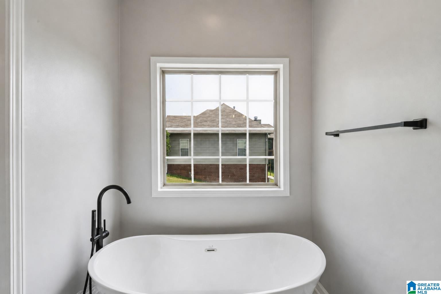 509 WOODLAND RIDGE ROAD