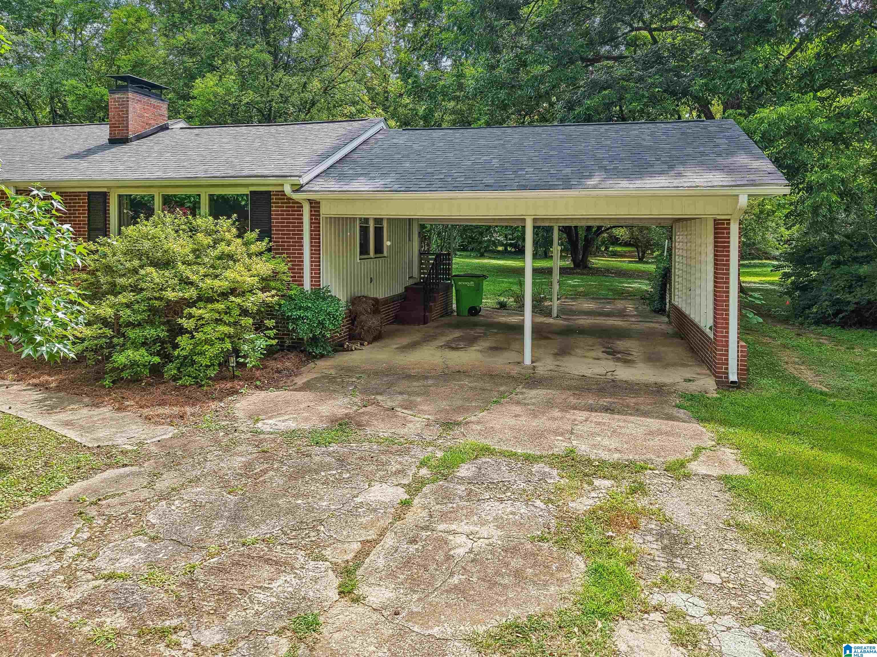 1249 NORMAN DRIVE