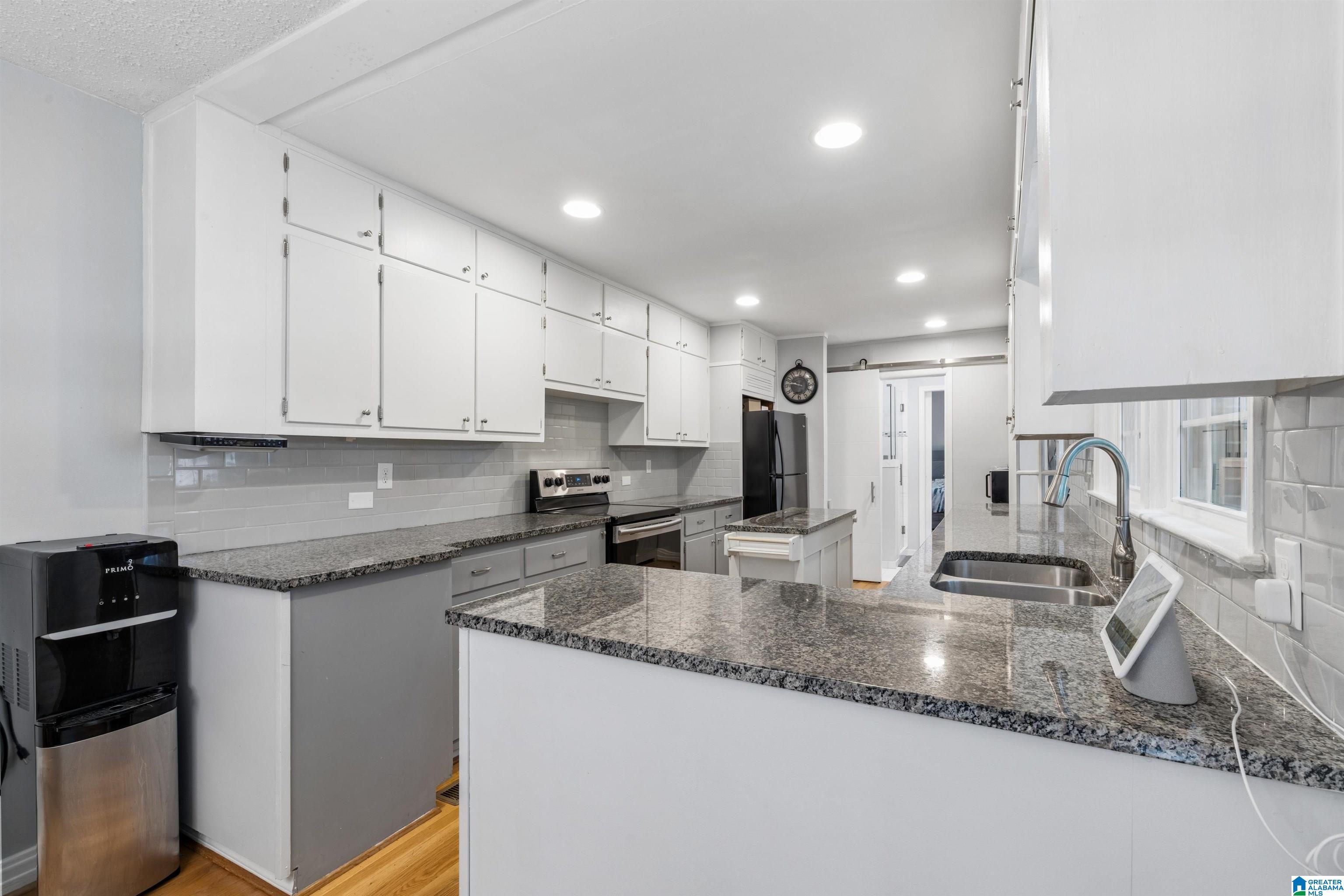1249 NORMAN DRIVE