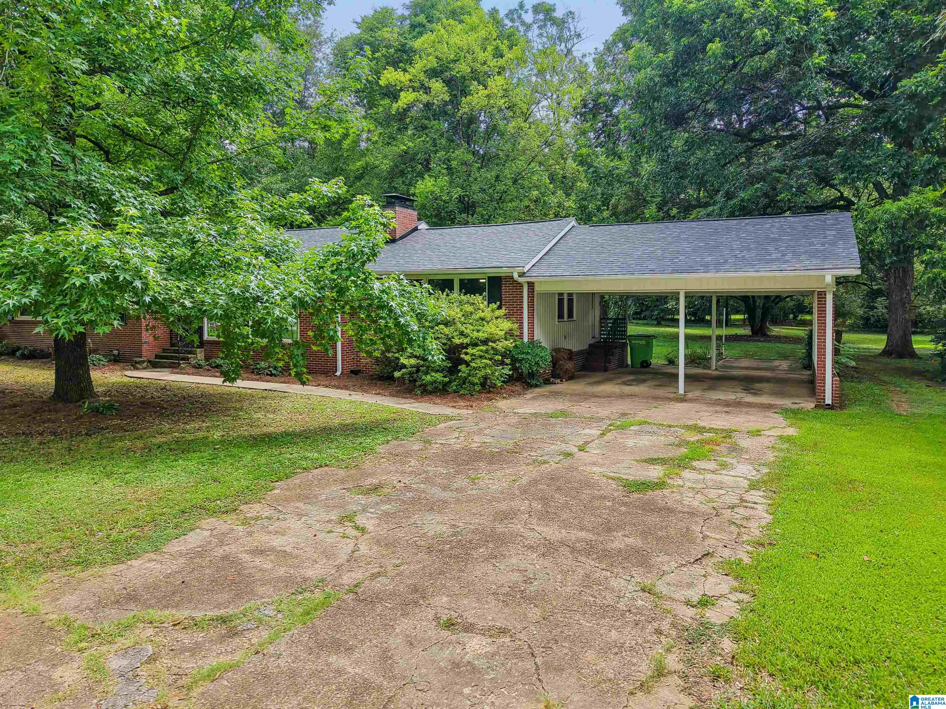 1249 NORMAN DRIVE