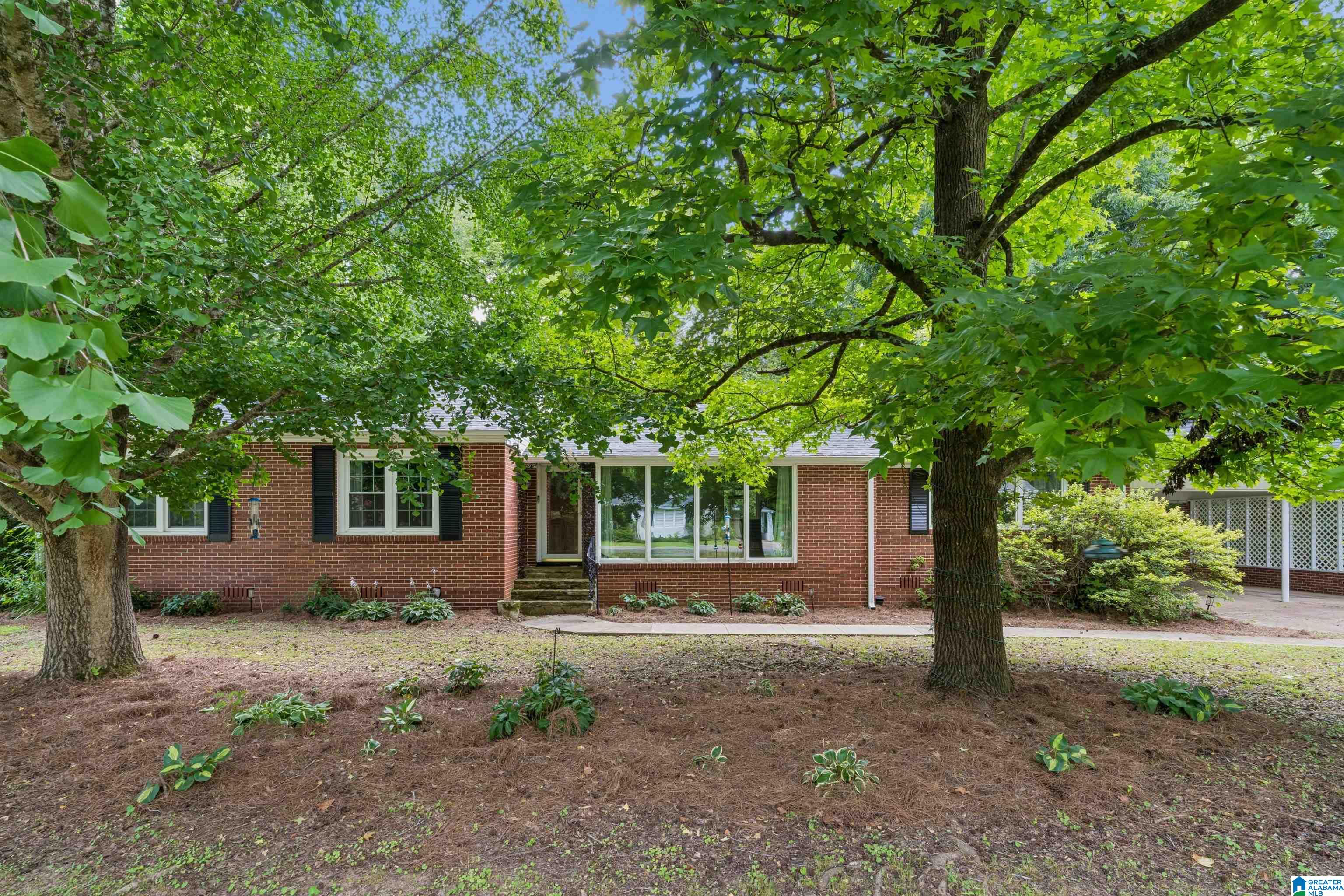 1249 NORMAN DRIVE