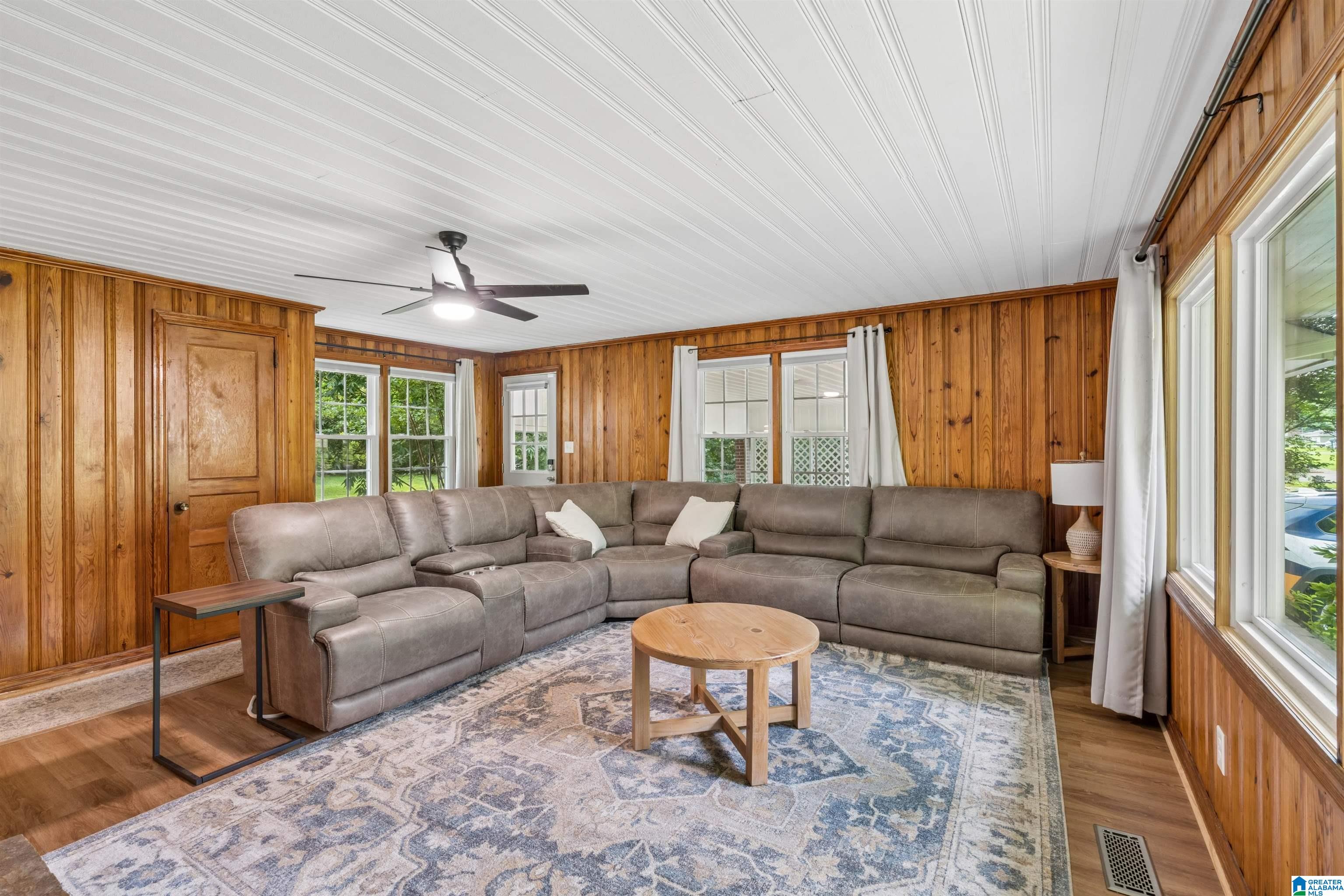1249 NORMAN DRIVE
