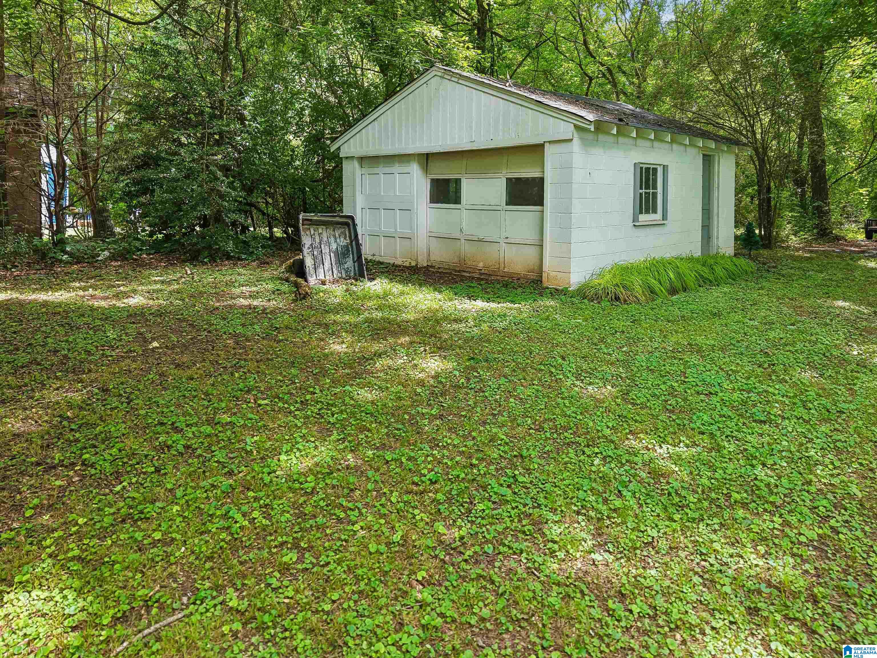 1249 NORMAN DRIVE