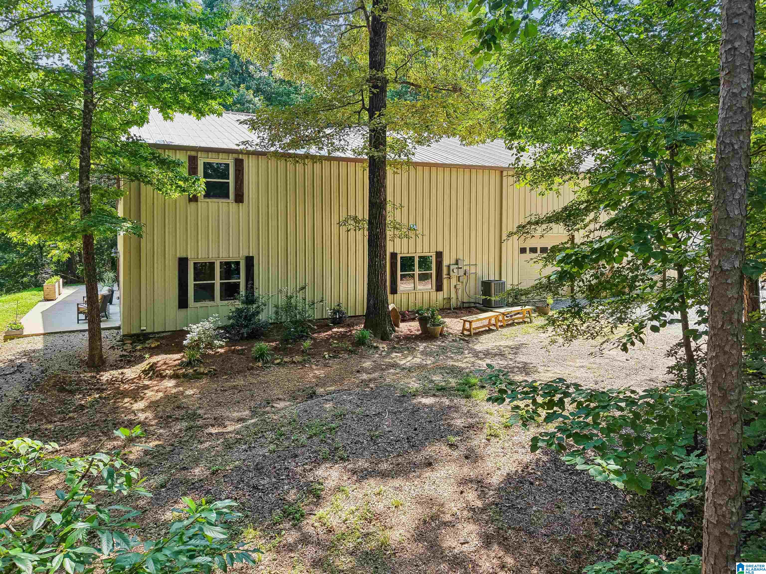 1961 MOUNTAIN VIEW ROAD