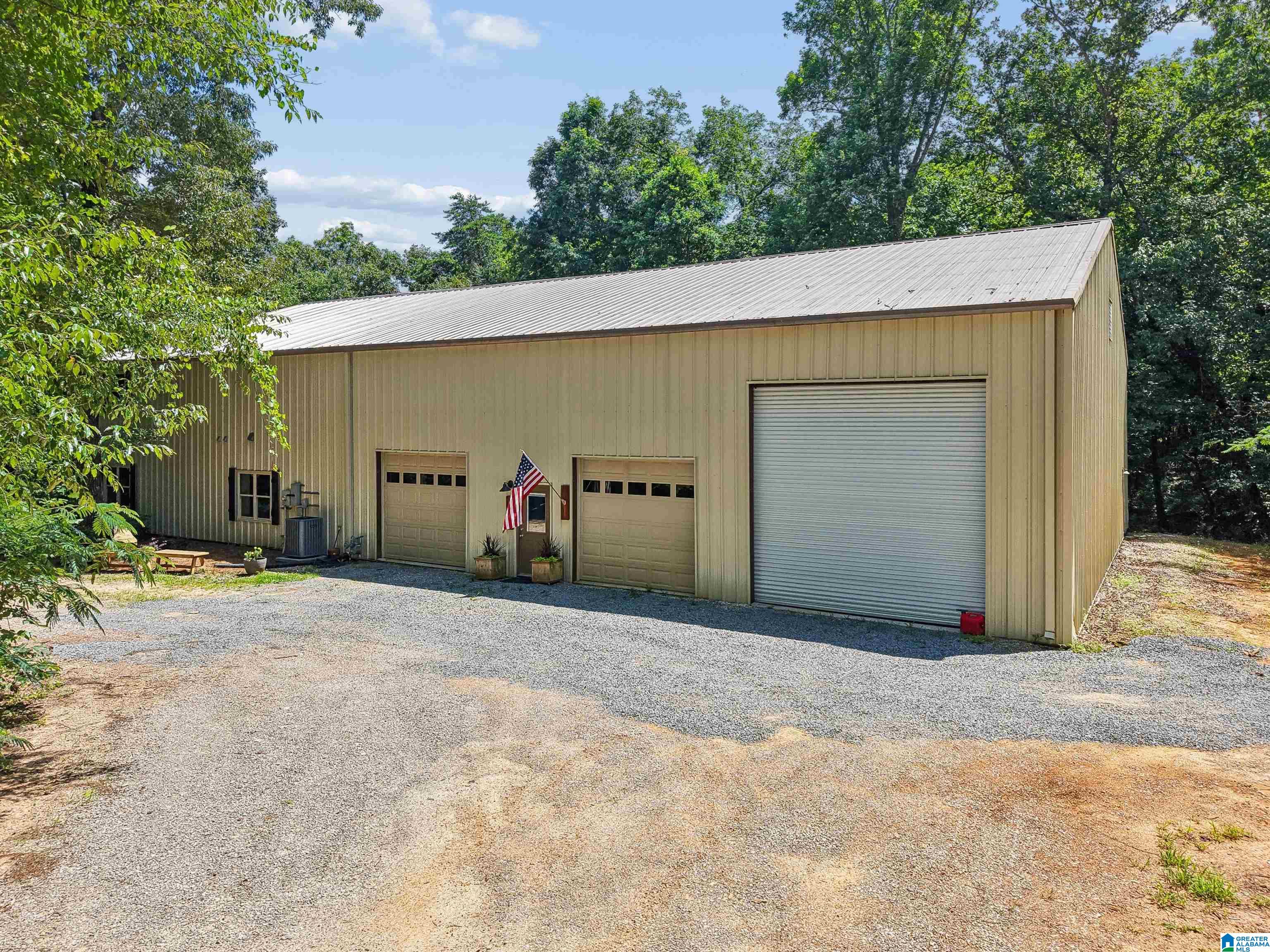 1961 MOUNTAIN VIEW ROAD