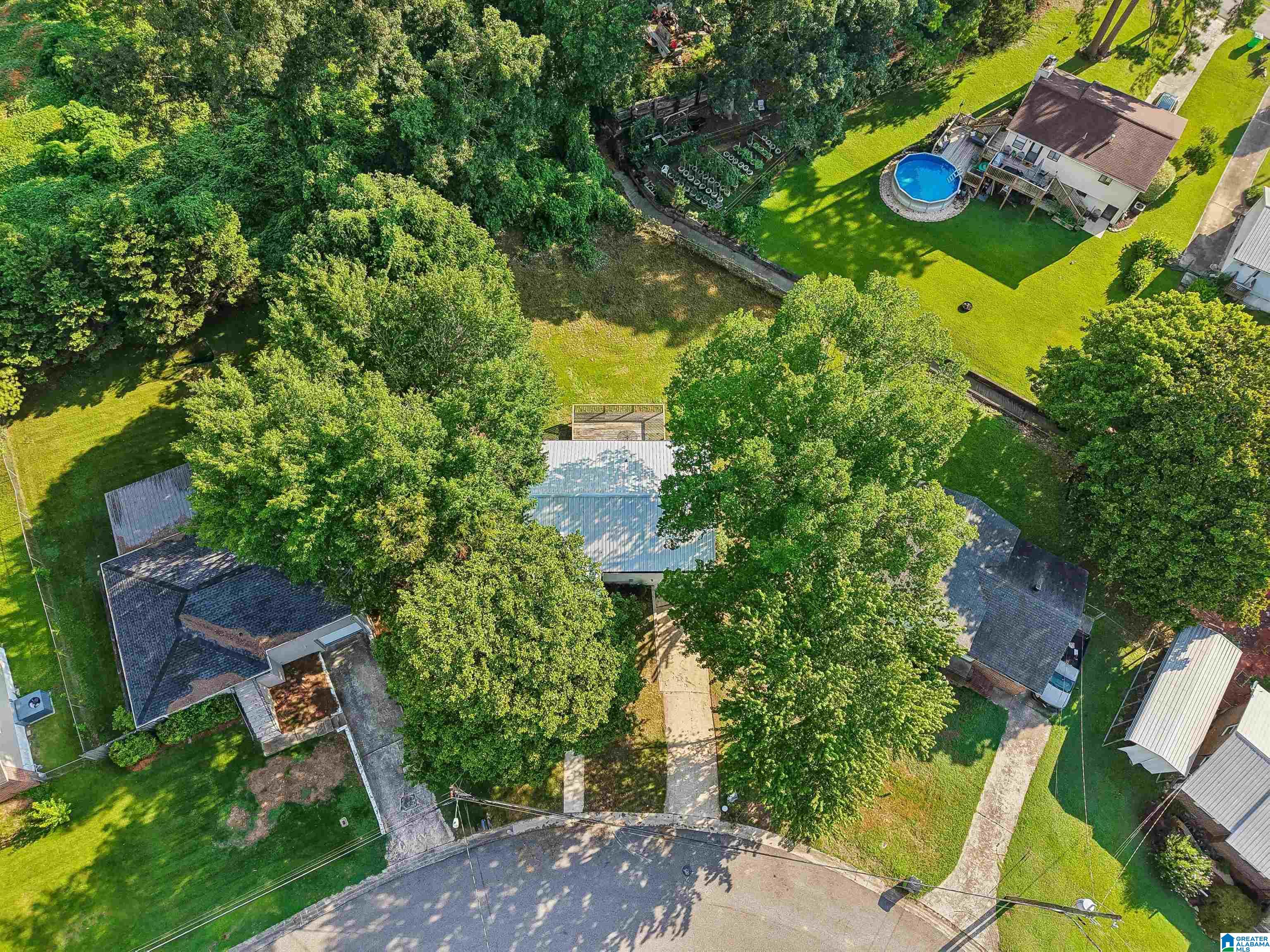 1128 ROBERT E LEE STREET