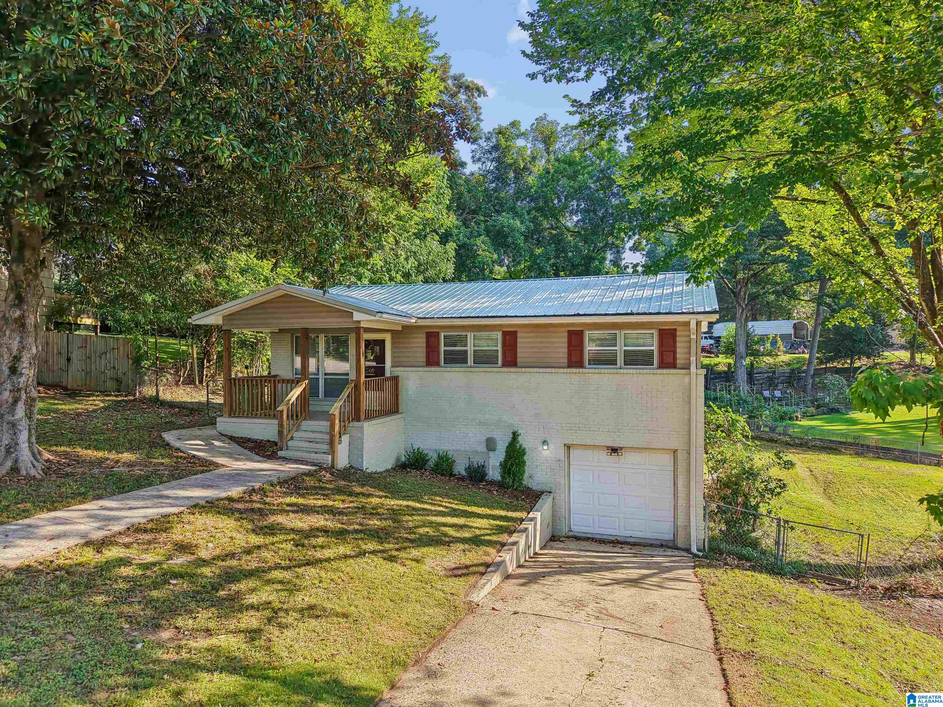 1128 ROBERT E LEE STREET