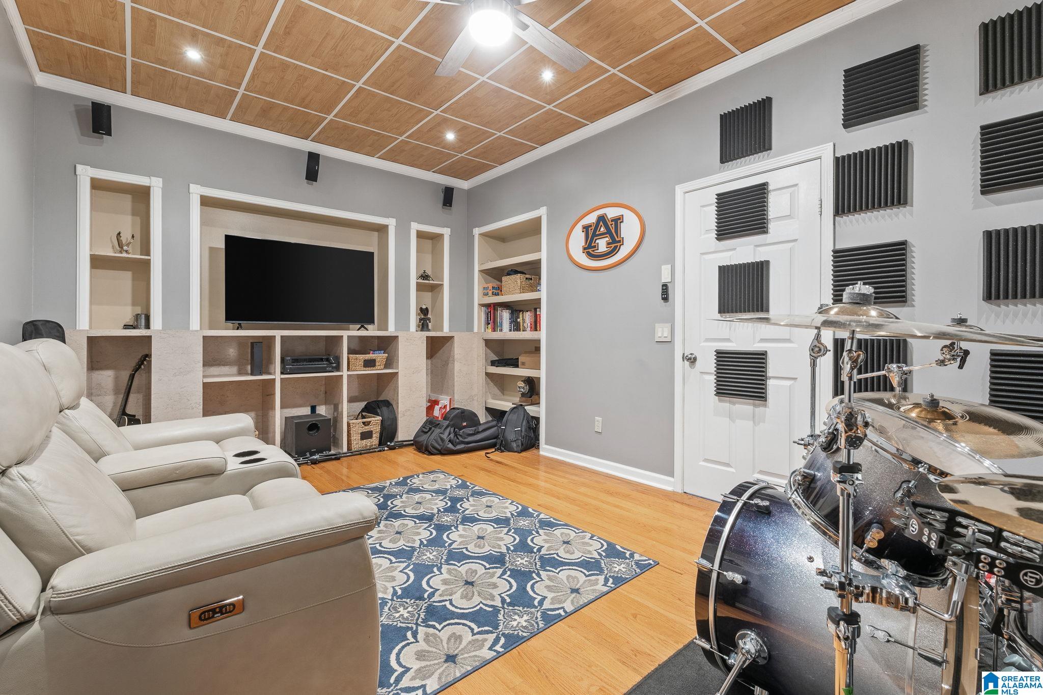 7022 CHATHAM DRIVE