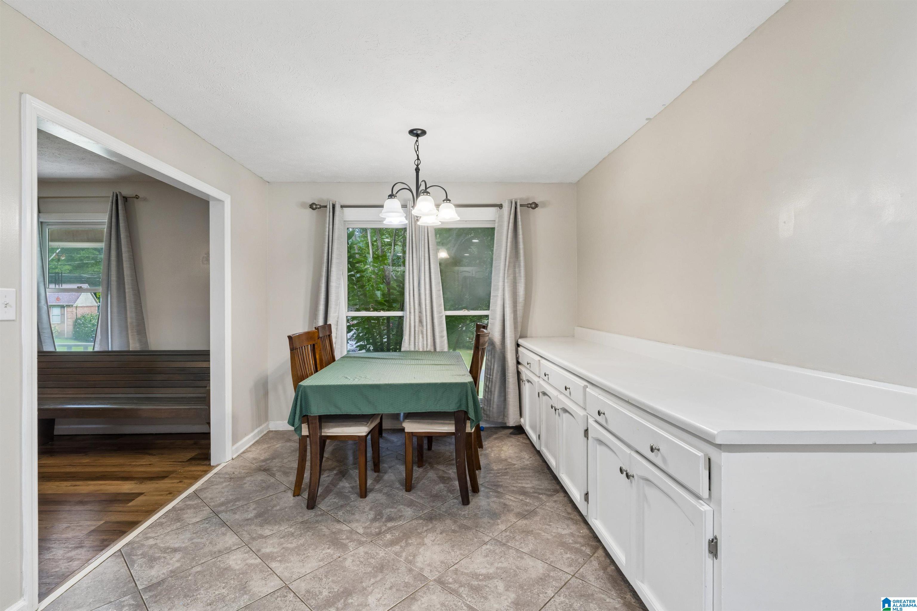 3215 BERKLEY HILLS DRIVE W