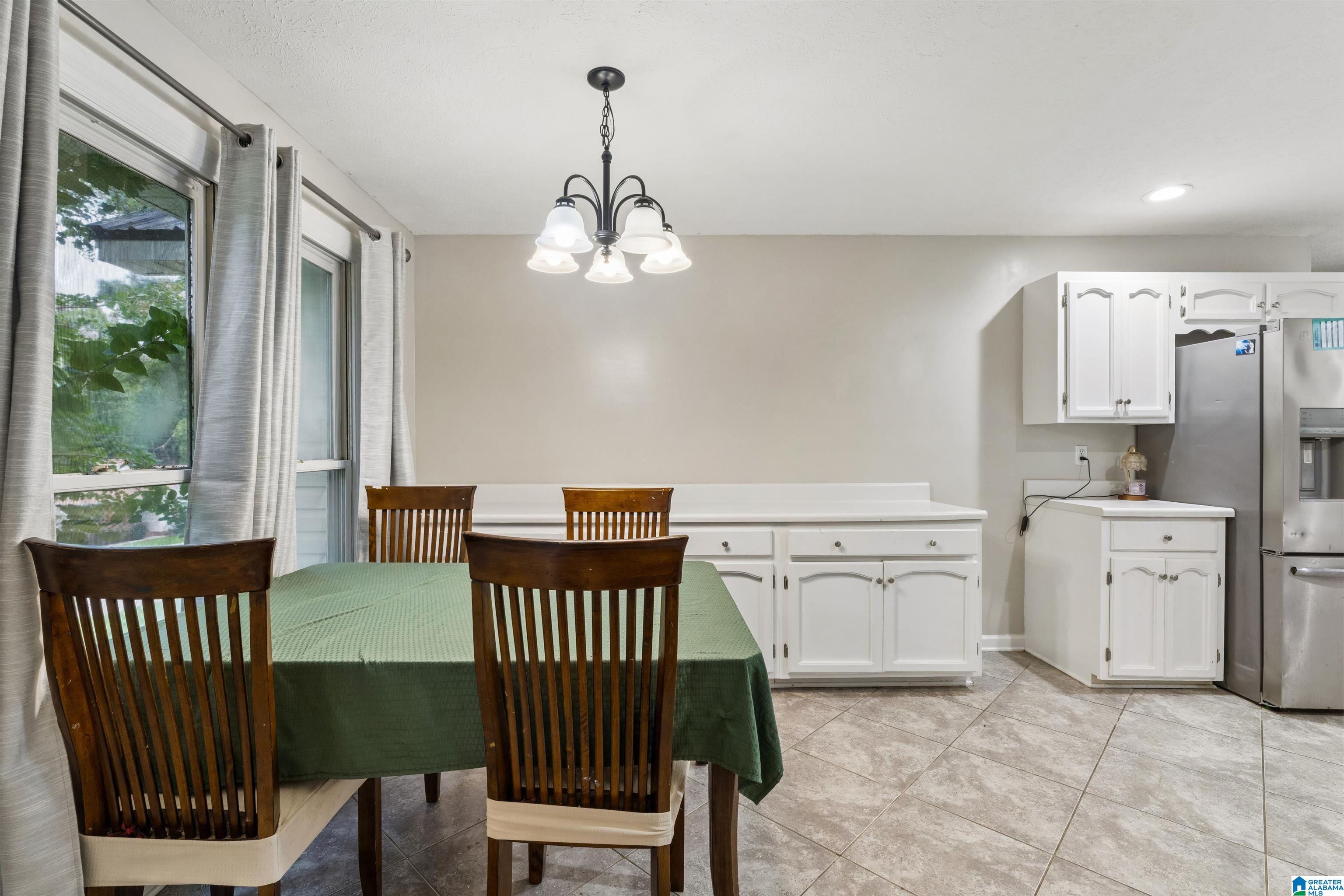 3215 BERKLEY HILLS DRIVE W