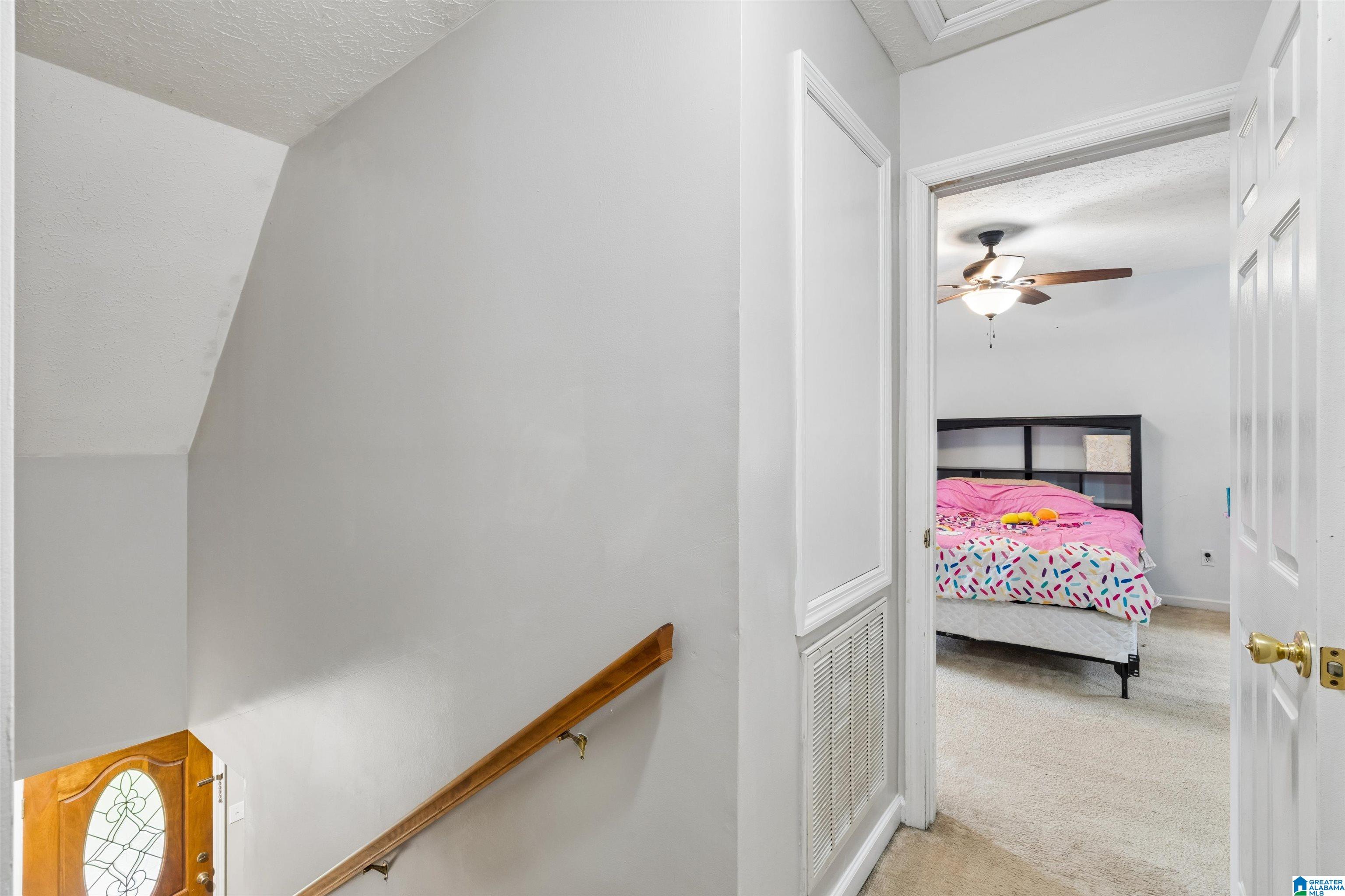 3215 BERKLEY HILLS DRIVE W