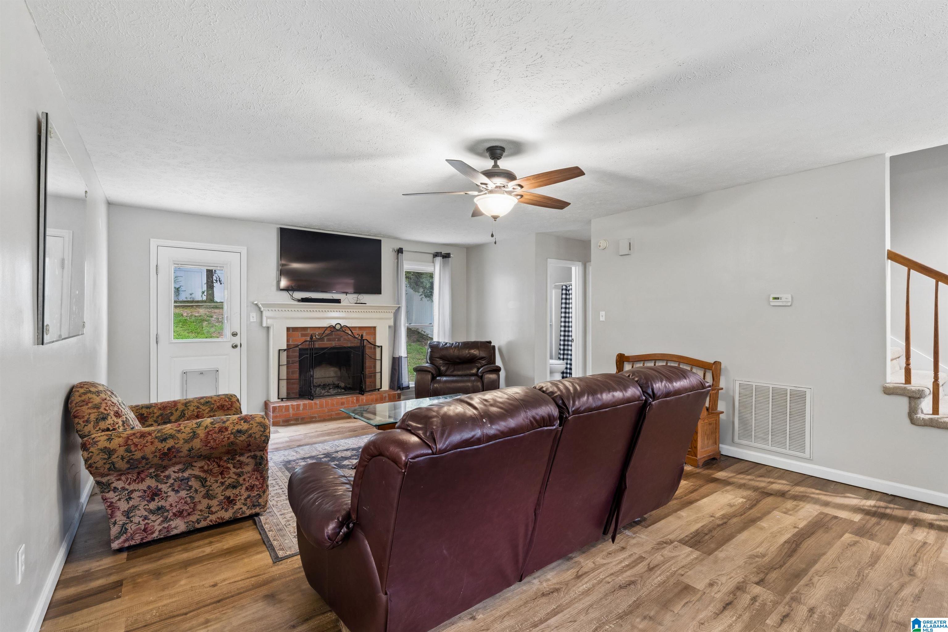 3215 BERKLEY HILLS DRIVE W