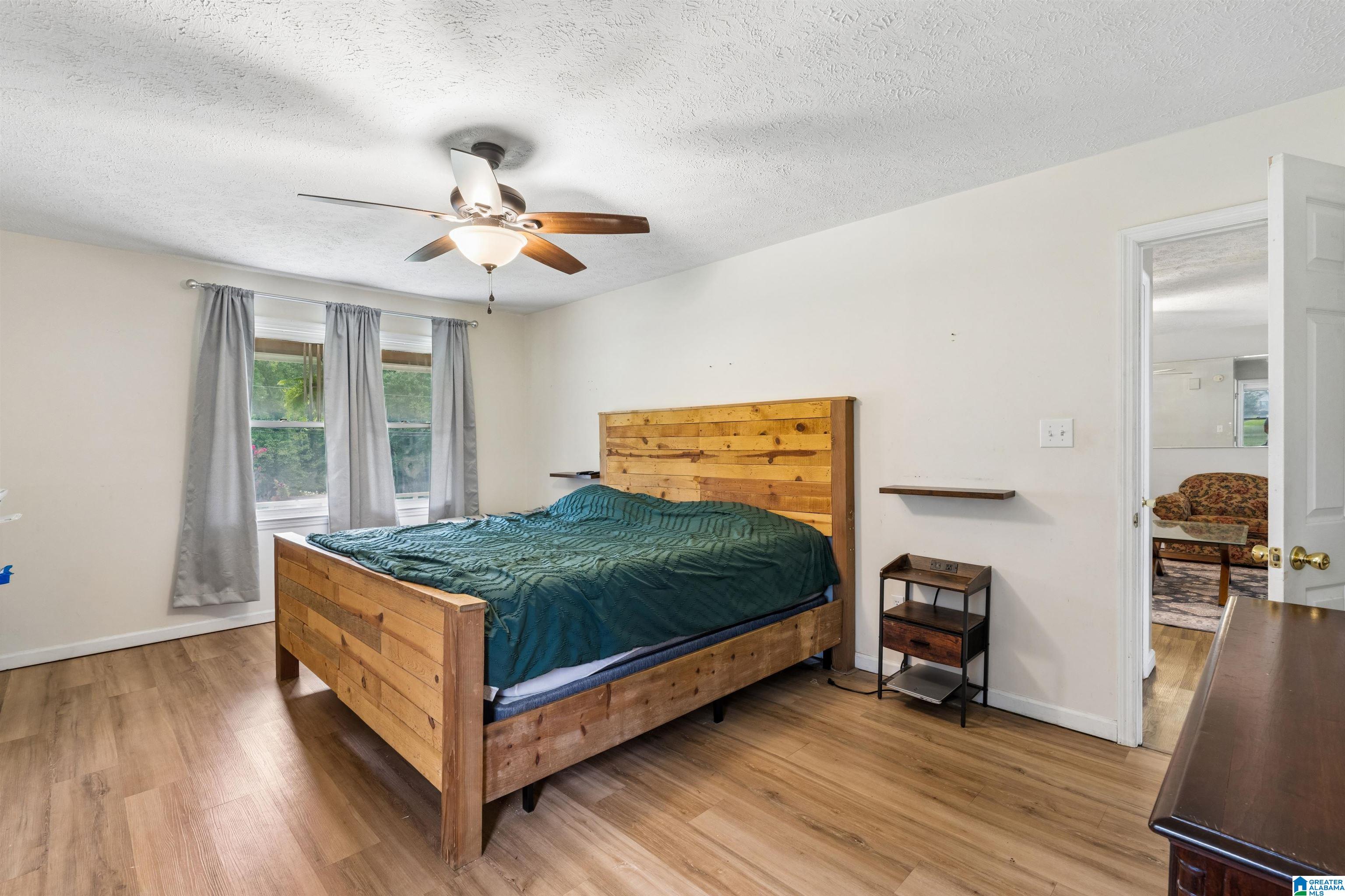 3215 BERKLEY HILLS DRIVE W