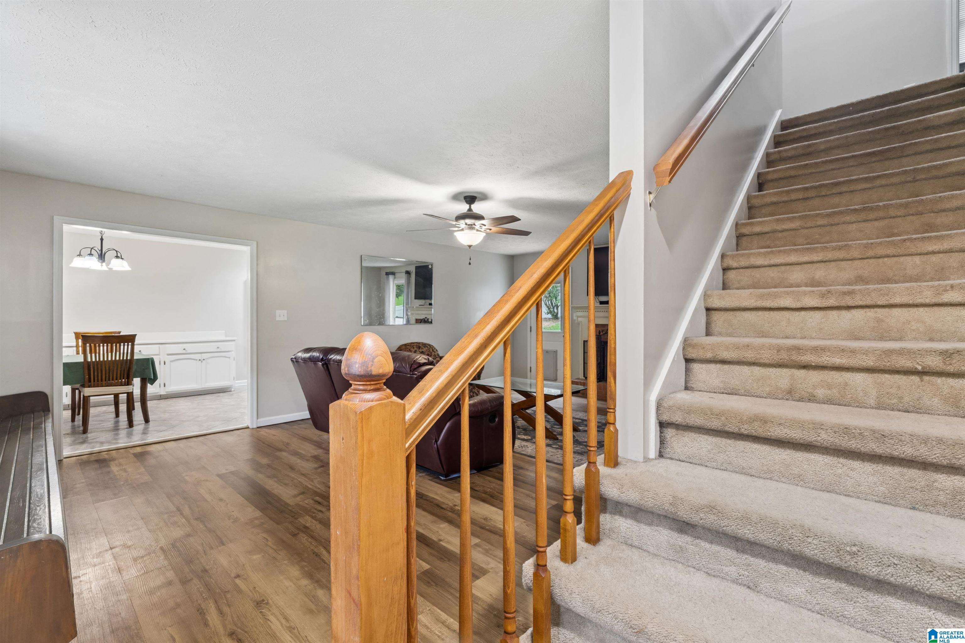 3215 BERKLEY HILLS DRIVE W