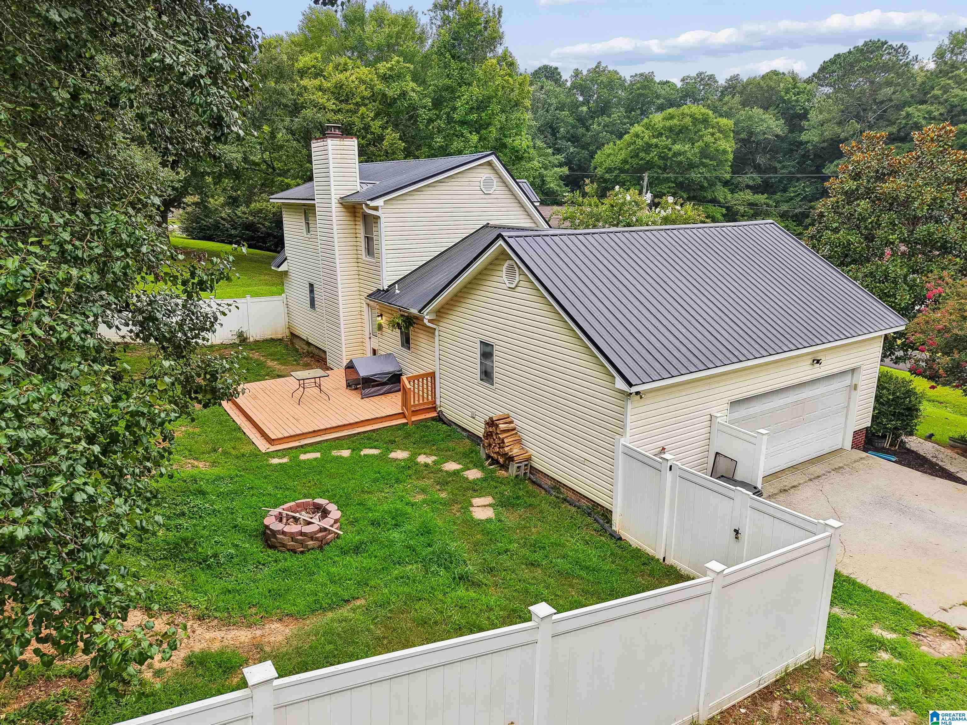 3215 BERKLEY HILLS DRIVE W