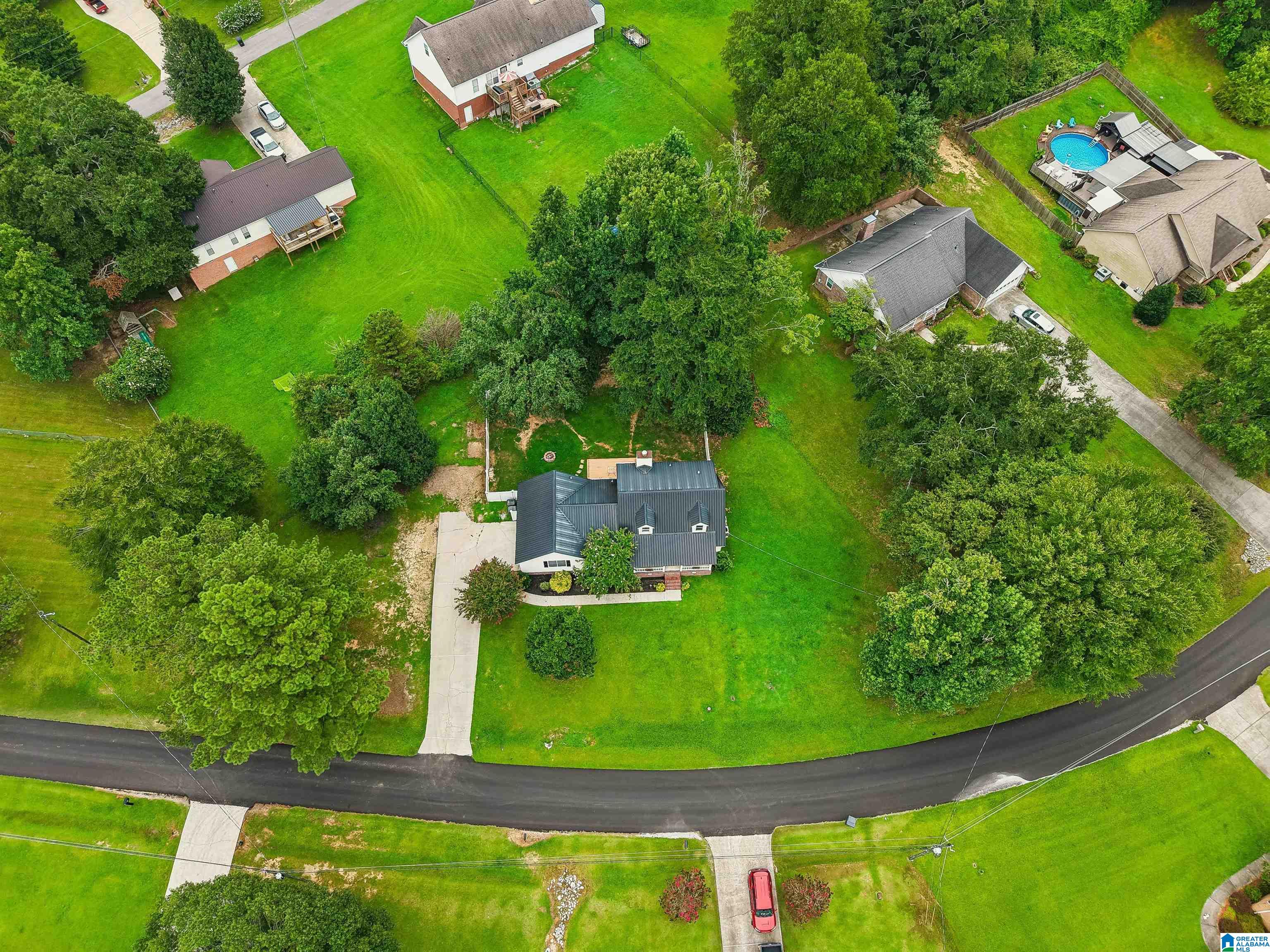 3215 BERKLEY HILLS DRIVE W