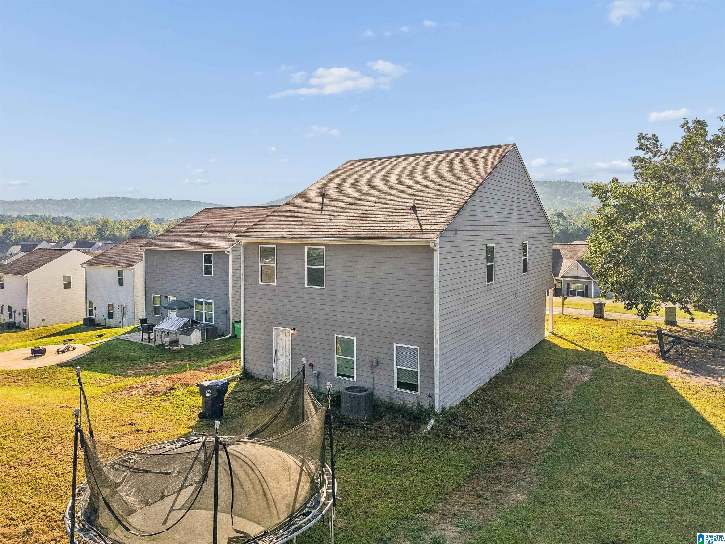80 FARMHOUSE LANE