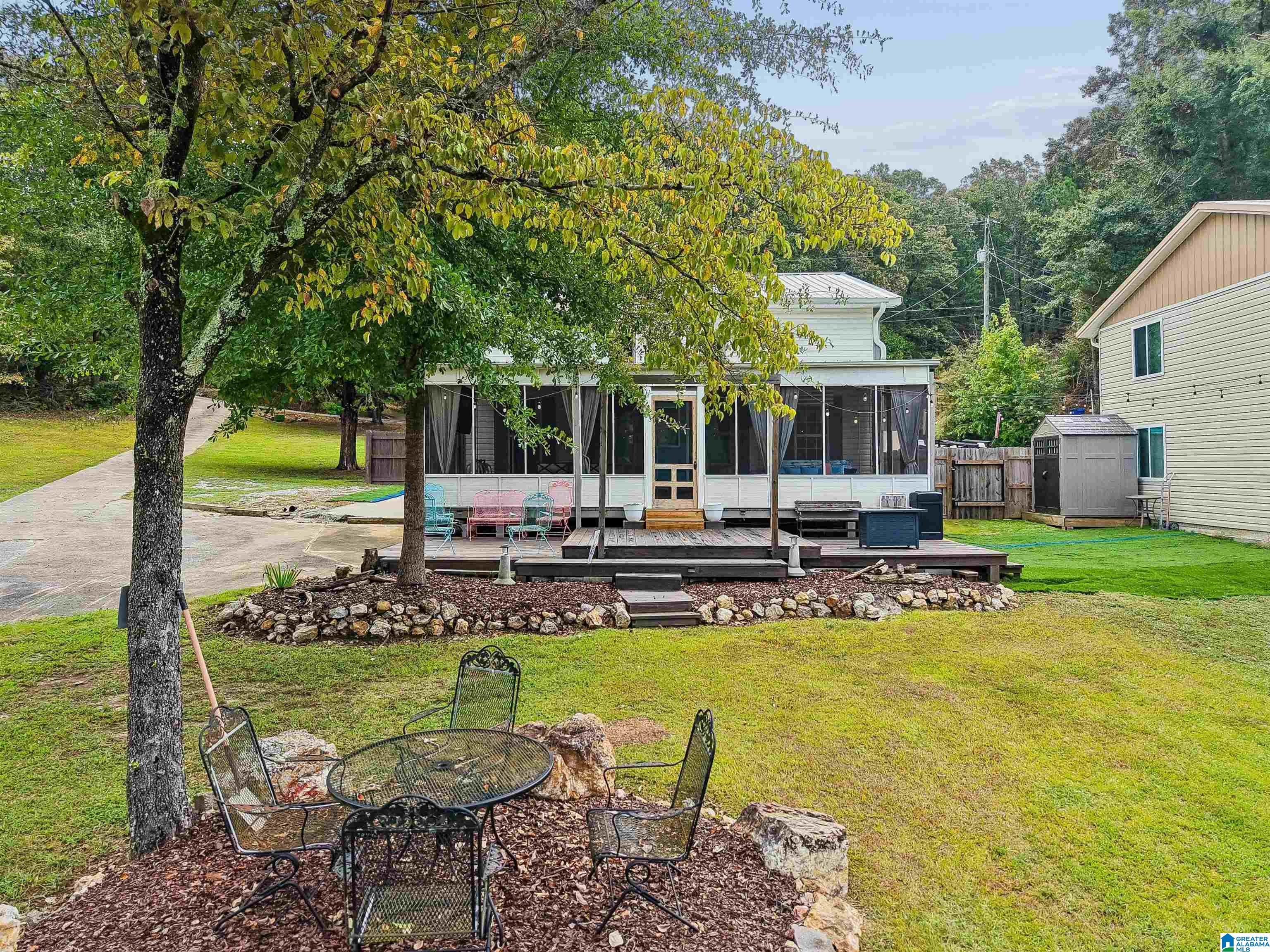 180 W LAKE HILL DRIVE