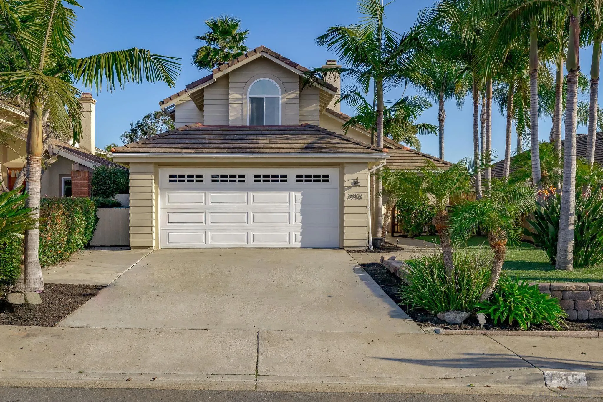 7916 Calle Posada