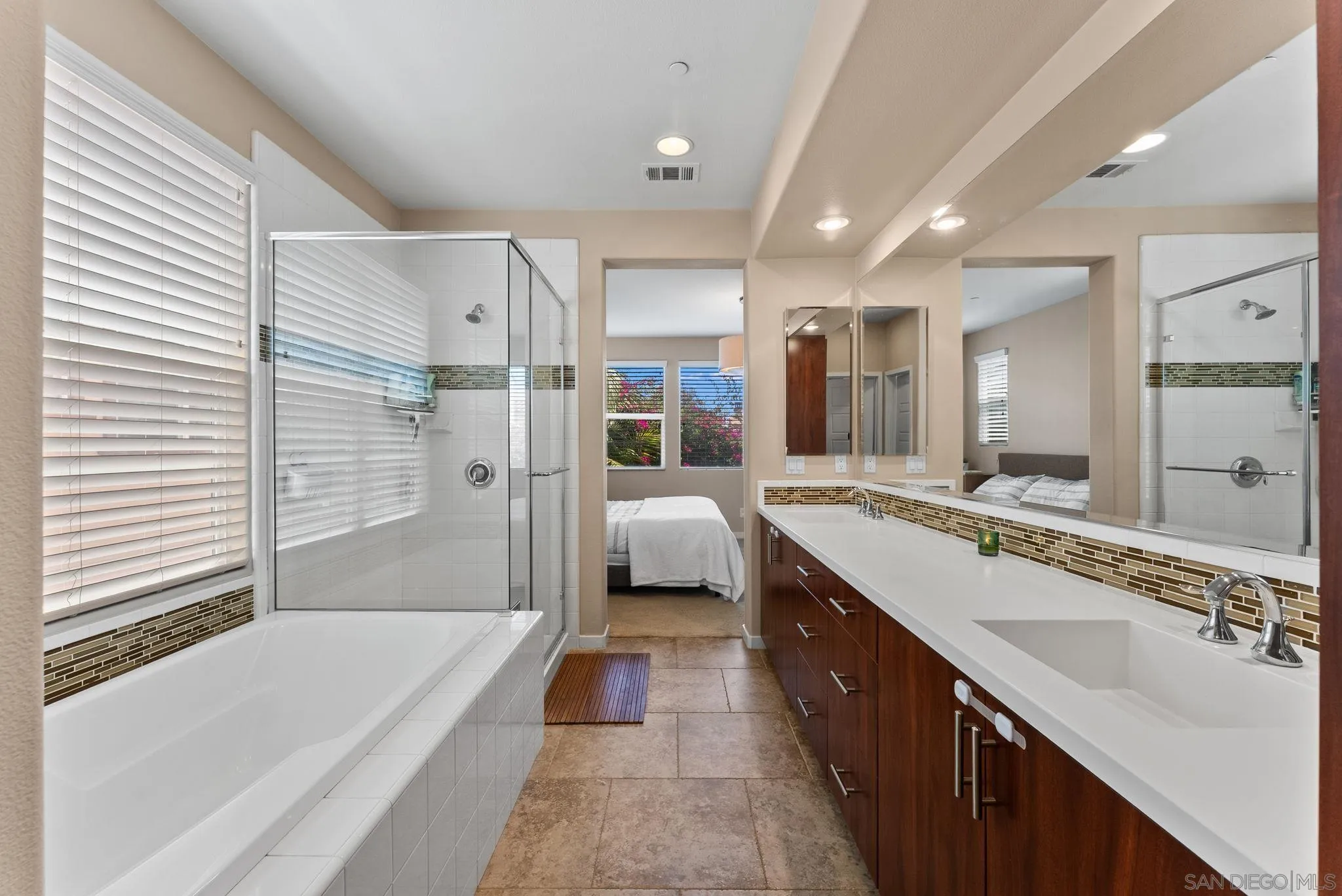 2405 Copper Way