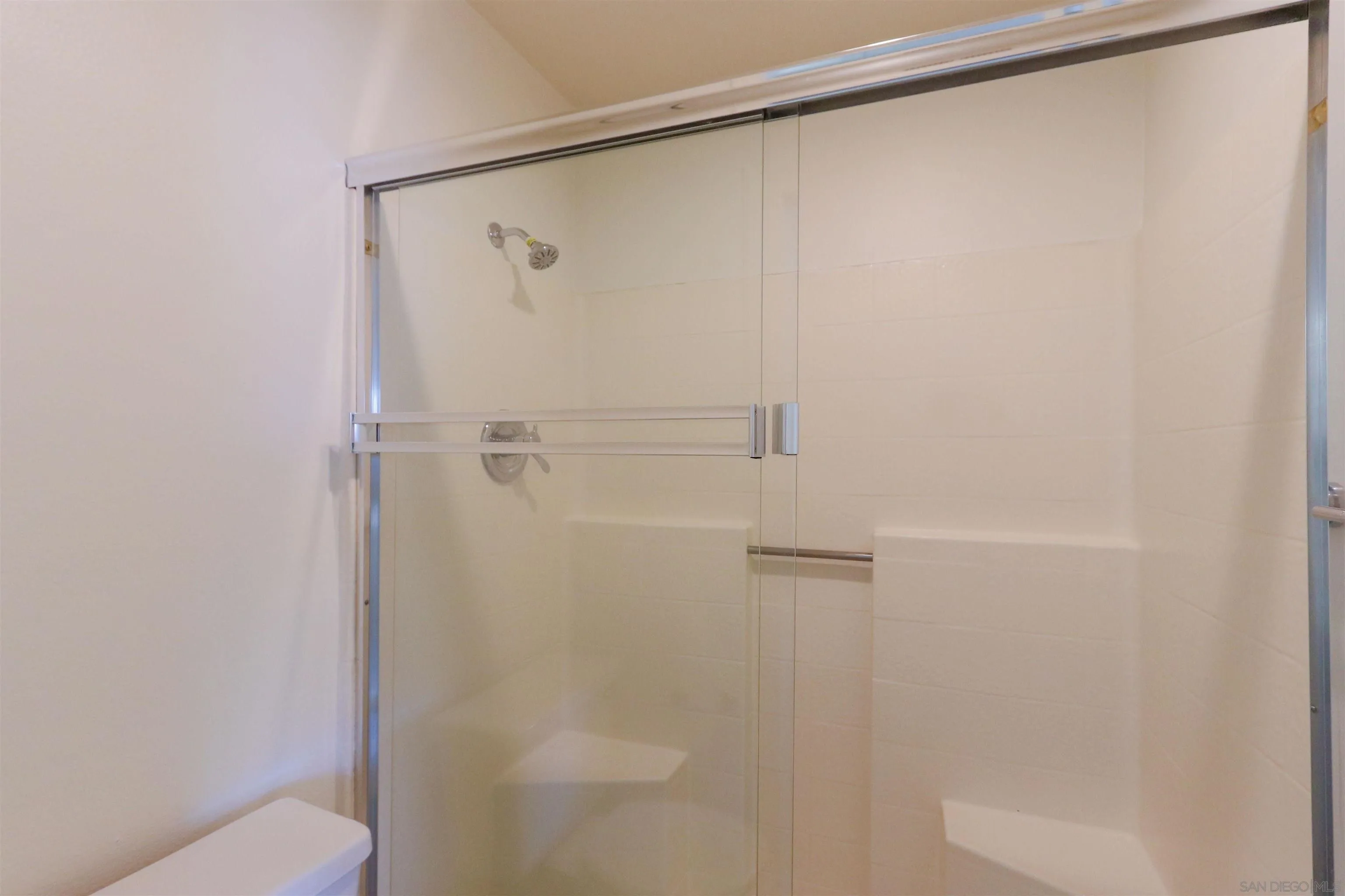 23391 La Crescenta Unit Unit B