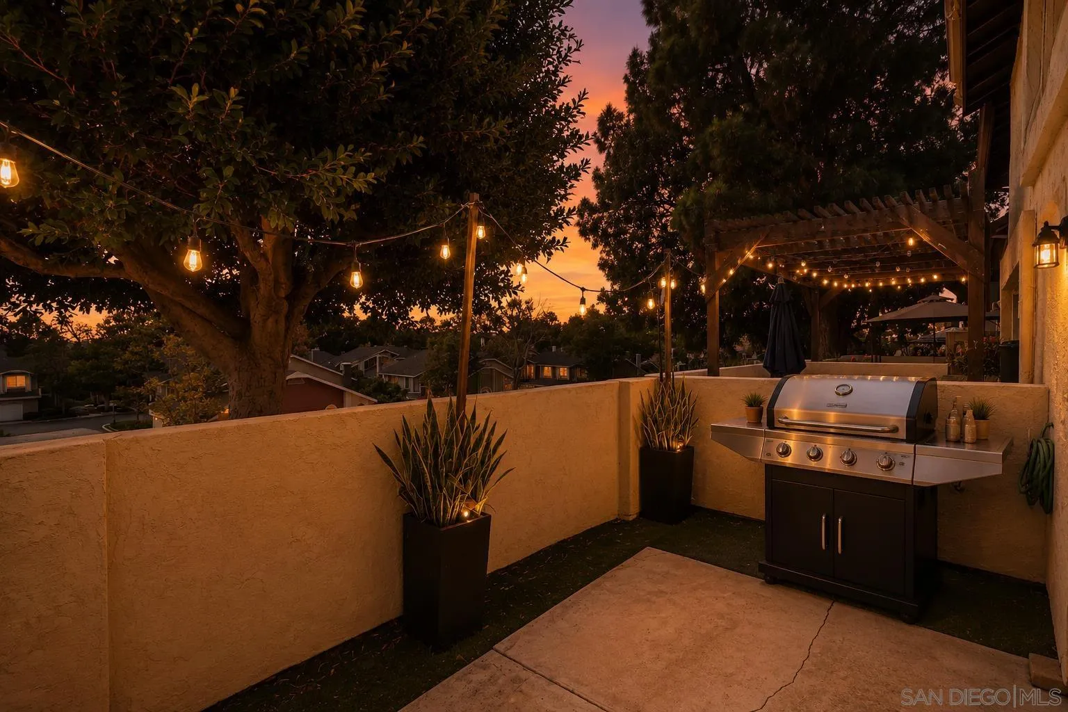 23391 La Crescenta Unit Unit B