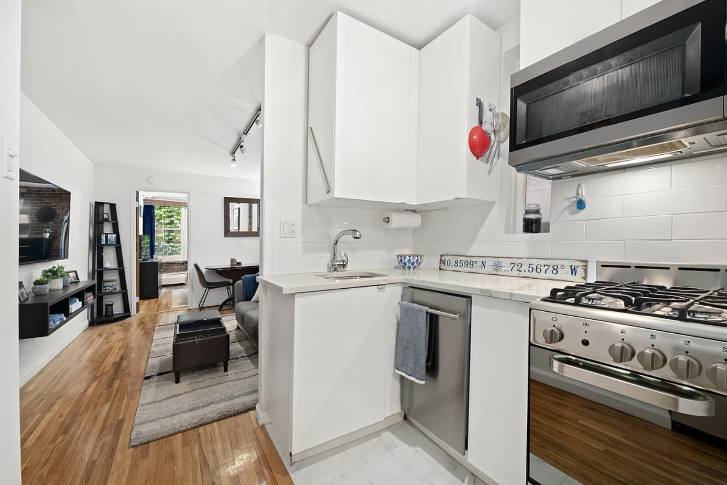15 JONES Street 4D