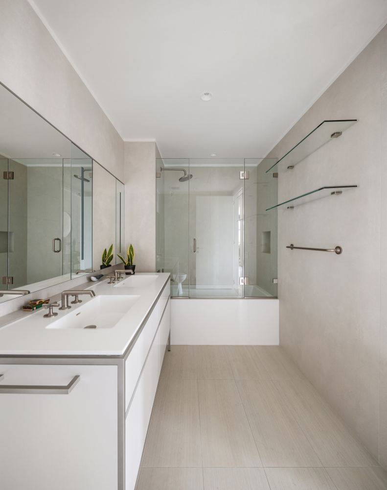 215 N 10TH Street 4F