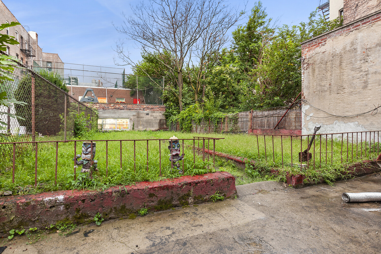 324 E 151ST Street