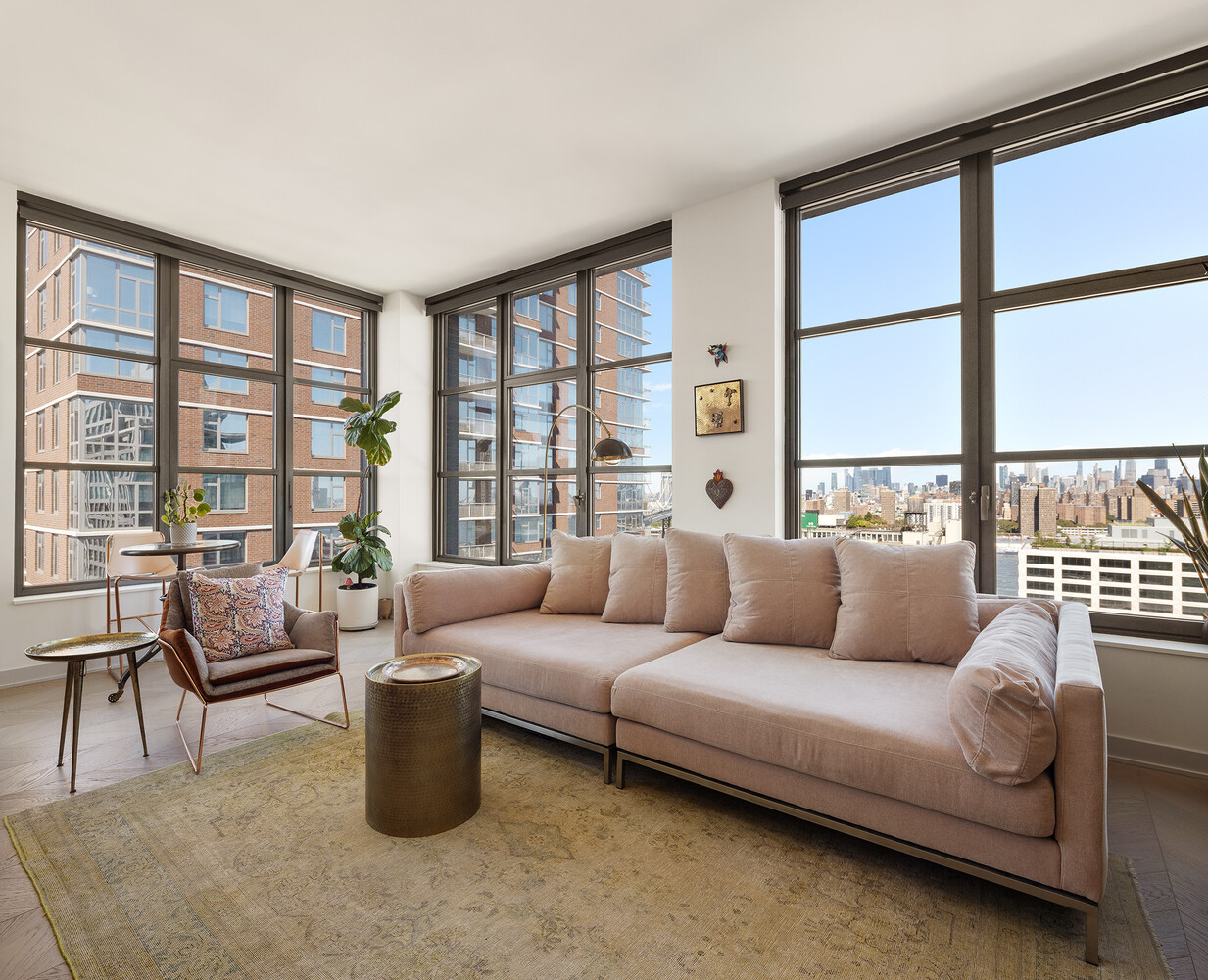 115 YORK Street 17A