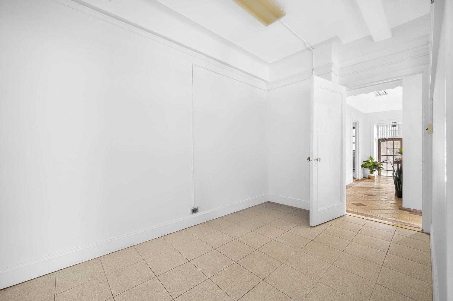 90 8TH Avenue 1A