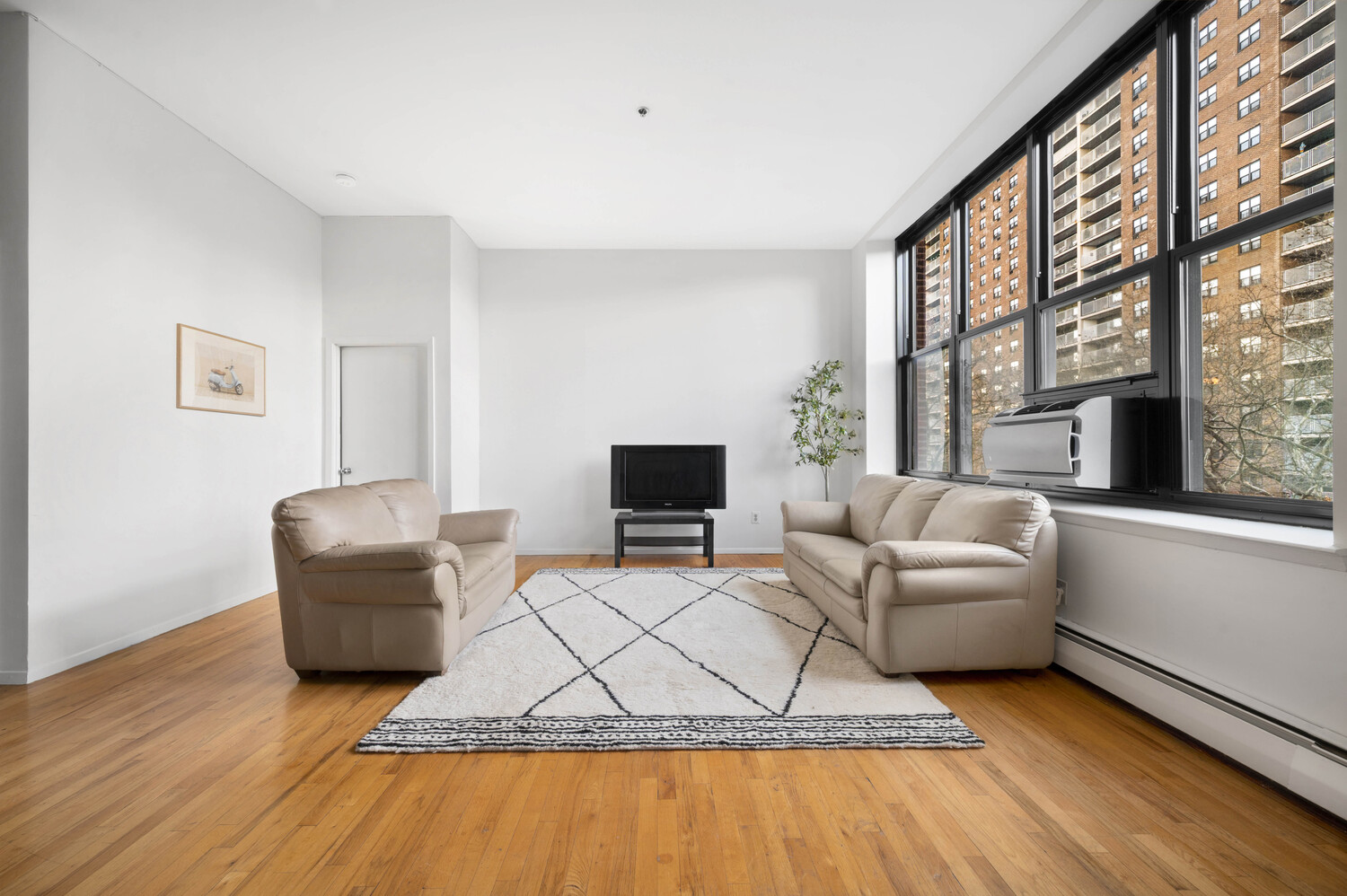 372 DEKALB Avenue 4K