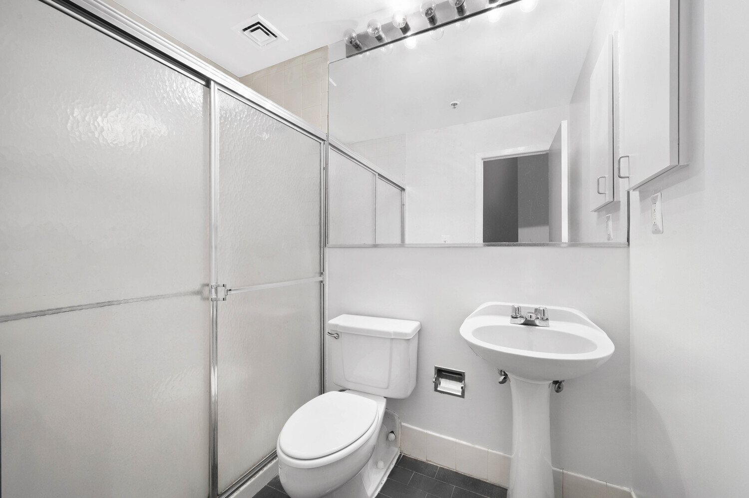 372 DEKALB Avenue 4K