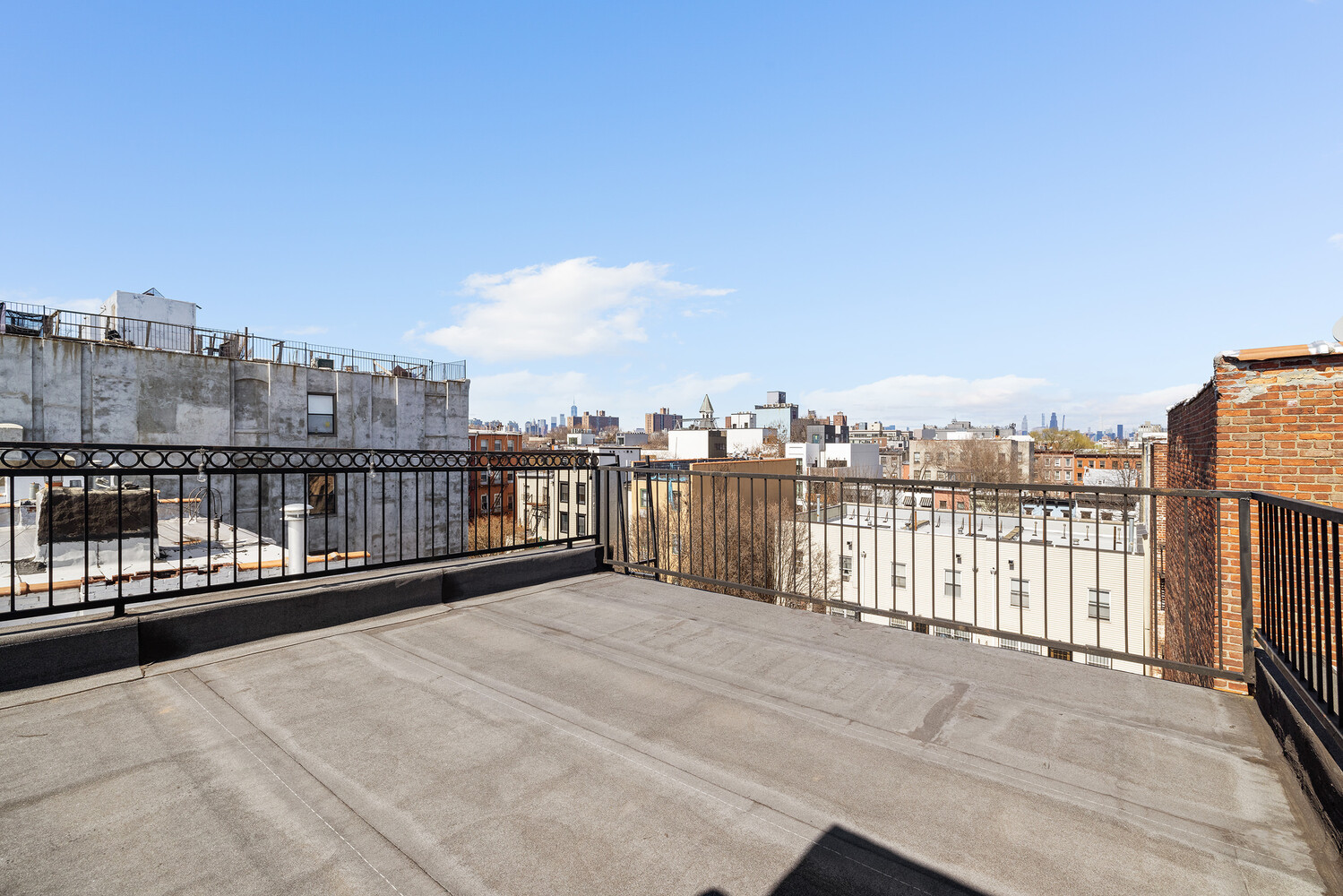 113 JEFFERSON Avenue