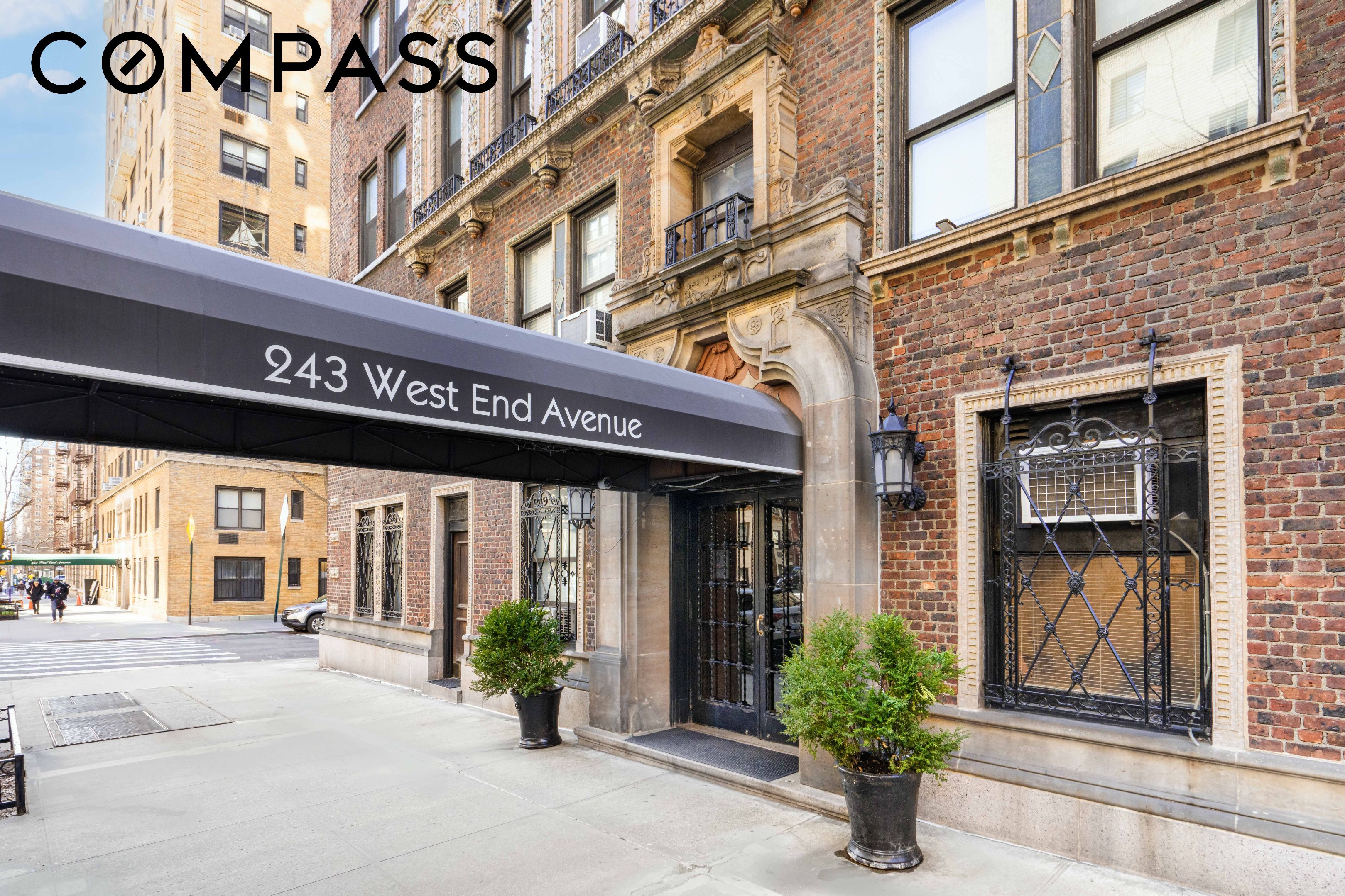 243 W End Avenue 714