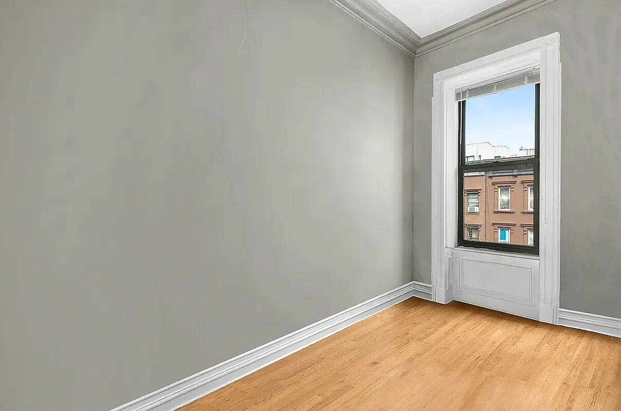 24 W 126TH Street