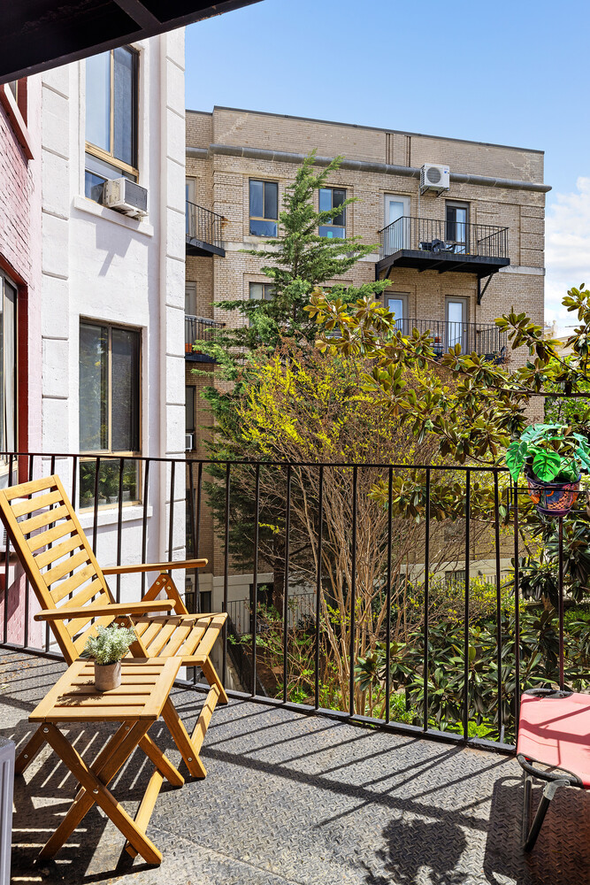 759 PRESIDENT Street 2H