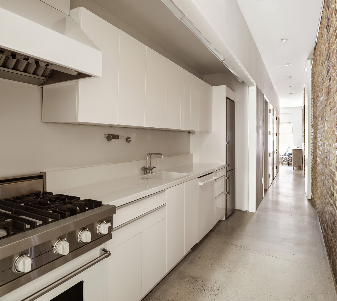224 E 14TH Street 2